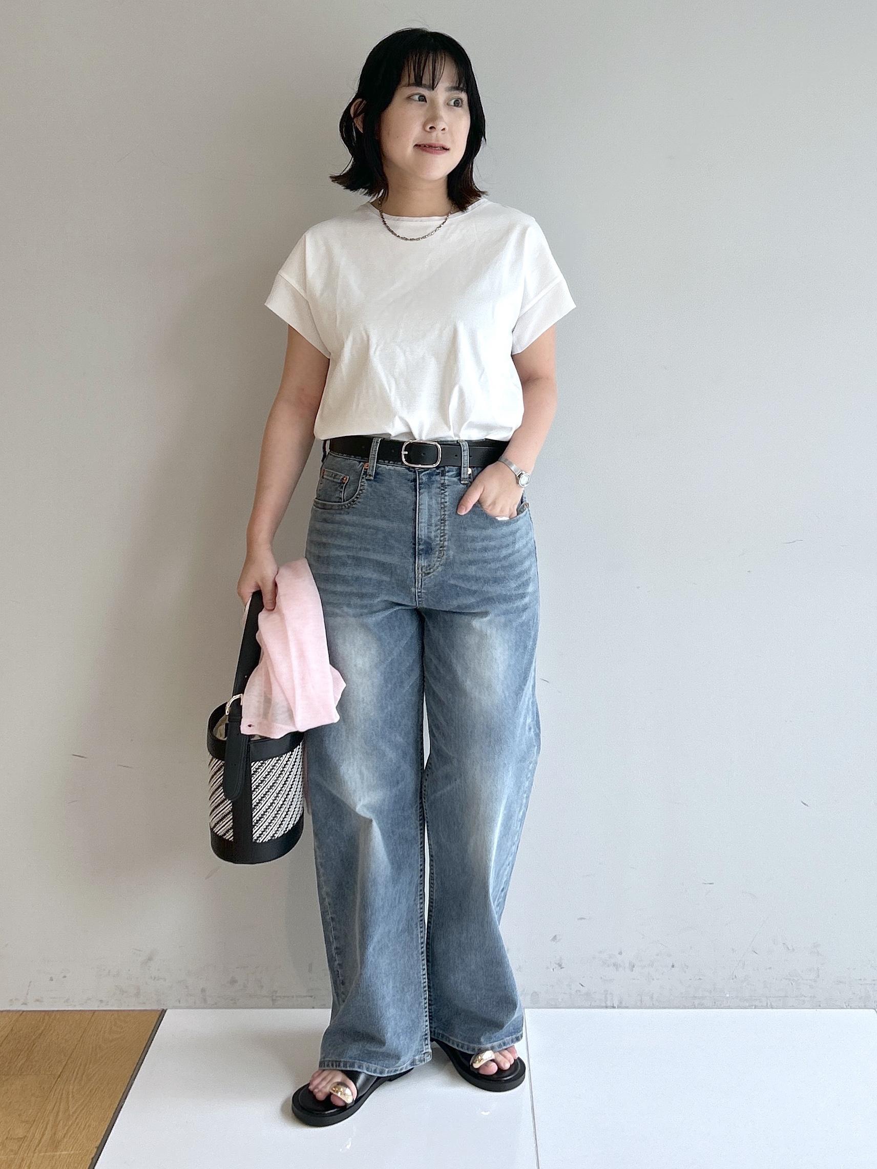 Hirokaさんの「Dessin｜【UVカット/接触冷感】美光沢カットソー」を使ったコーディネート