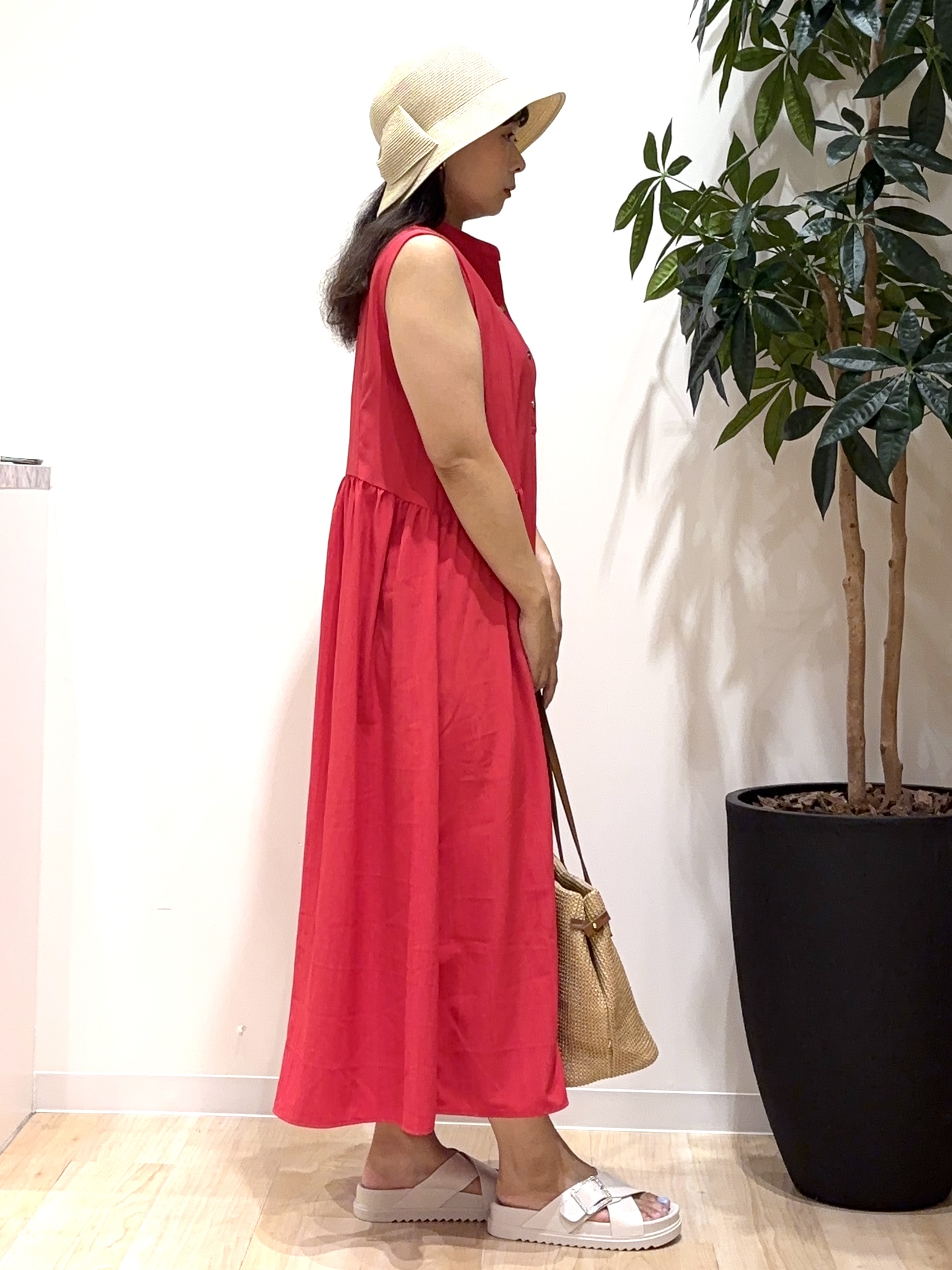 miraiさんの「grove｜【低身長さんも選べる着丈・洗濯機◎】テントラインワンピース」を使ったコーディネート