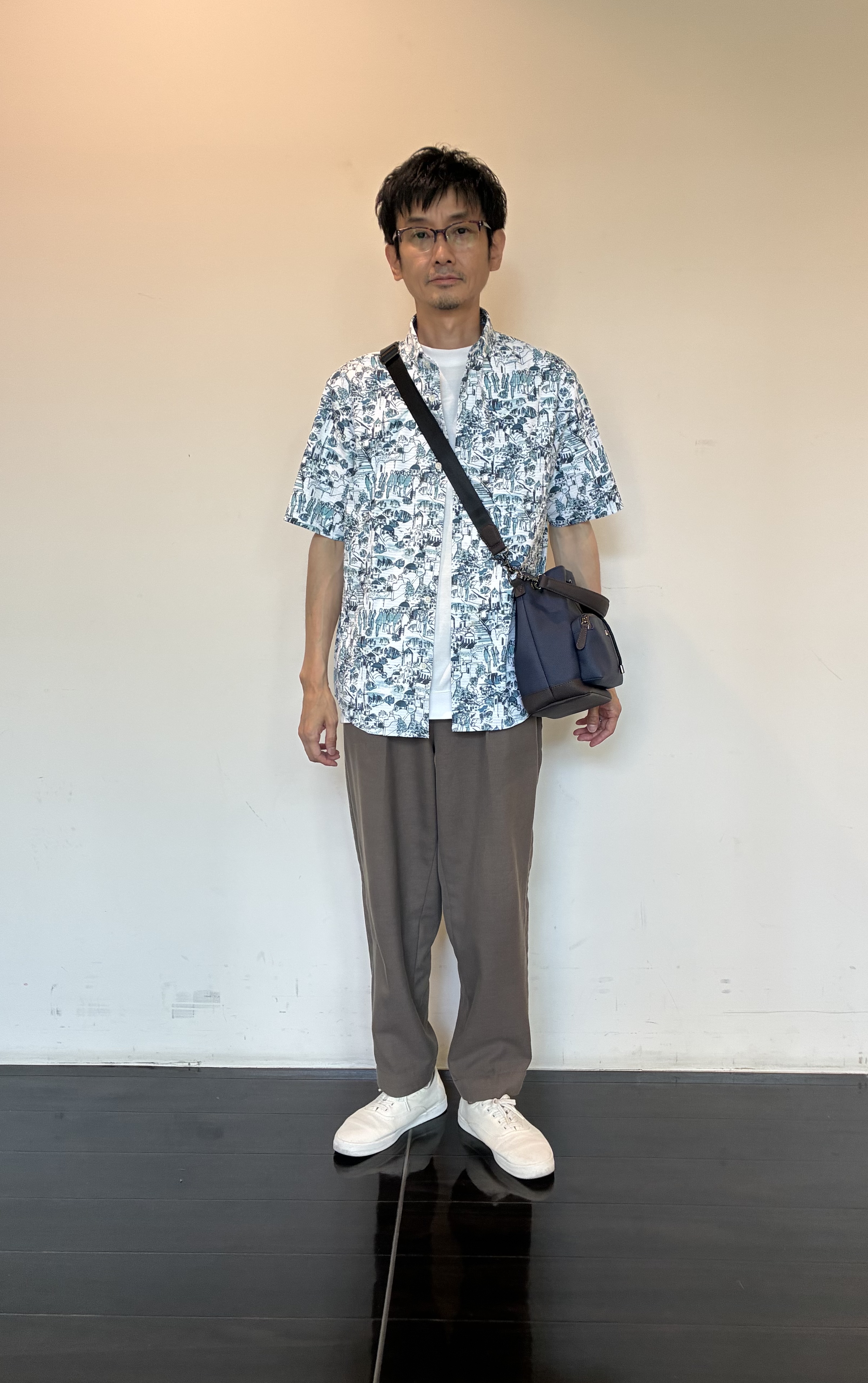 ハセガワさんの「TAKEO KIKUCHI｜【日本製】JFP DotAir（R）リゾートプリント半袖シャツ」を使ったコーディネート
