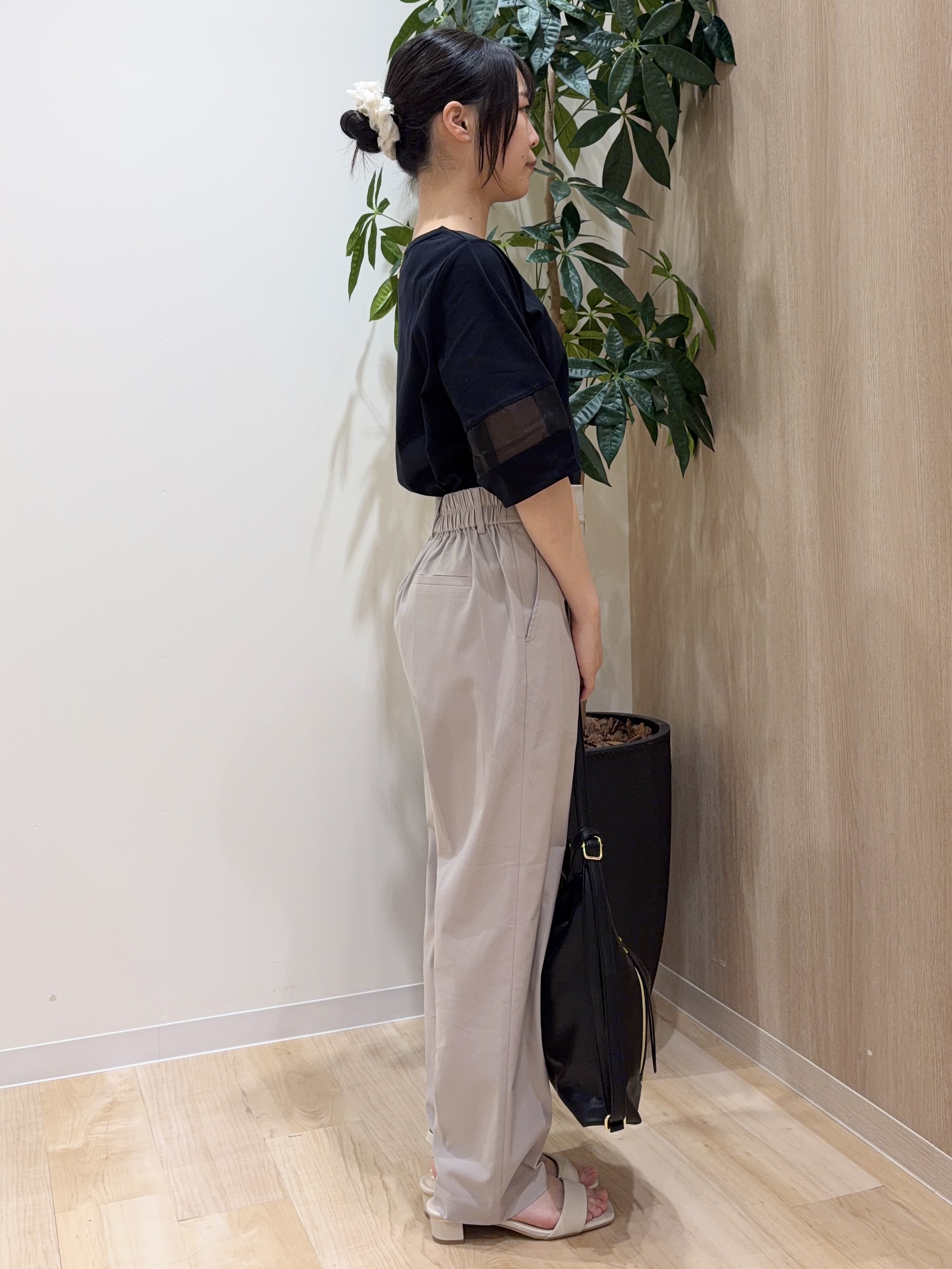 ayaneさんの「grove｜【吸水速乾・UVカット・接触冷感】シアードッキングランタンスリーブTシャツ」を使ったコーディネート
