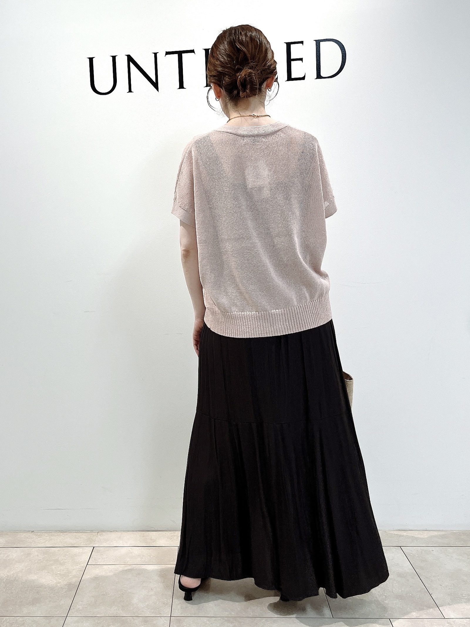hayaさんの「UNTITLED｜【洗える/清涼感】ドライタッチスリーブレスカーディガン」を使ったコーディネート