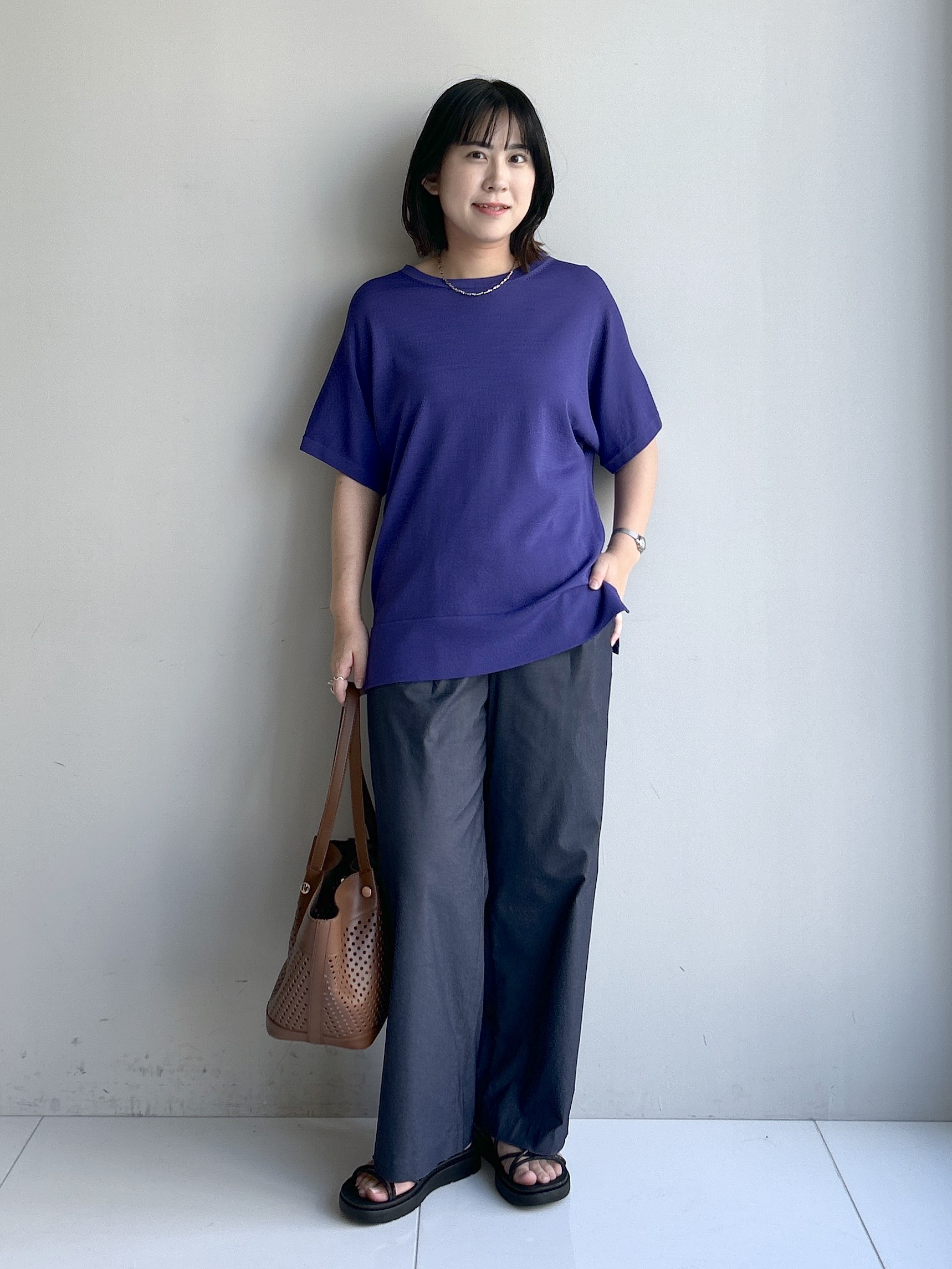 Hirokaさんの「grove｜【シリーズ累計36万枚！やわらかドライタッチ】夏にうれしい多機能ロングニット」を使ったコーディネート