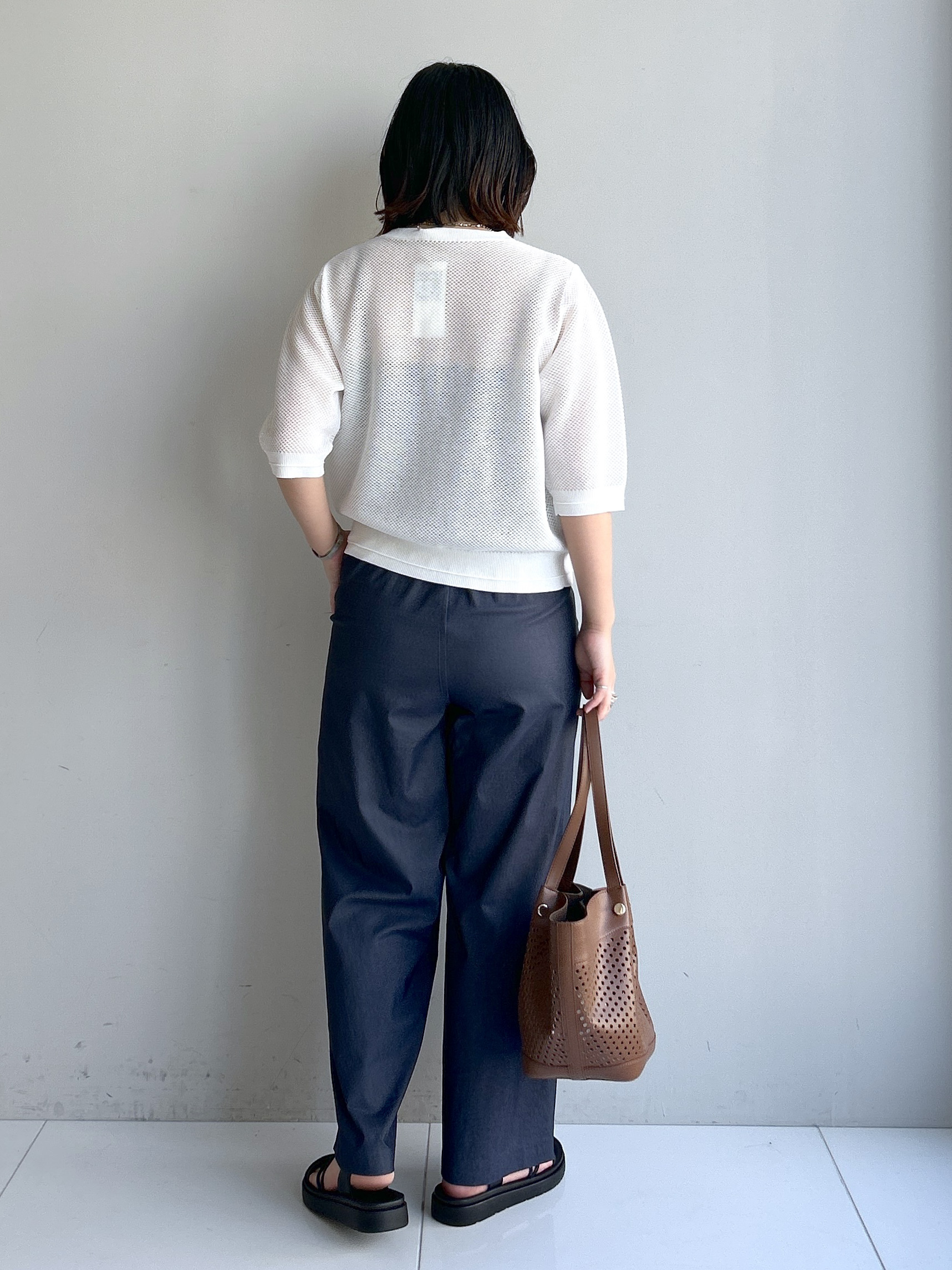 Hirokaさんの「grove｜【貴島明日香さん着用・洗える】透けない、大人のメッシュカーディガン」を使ったコーディネート