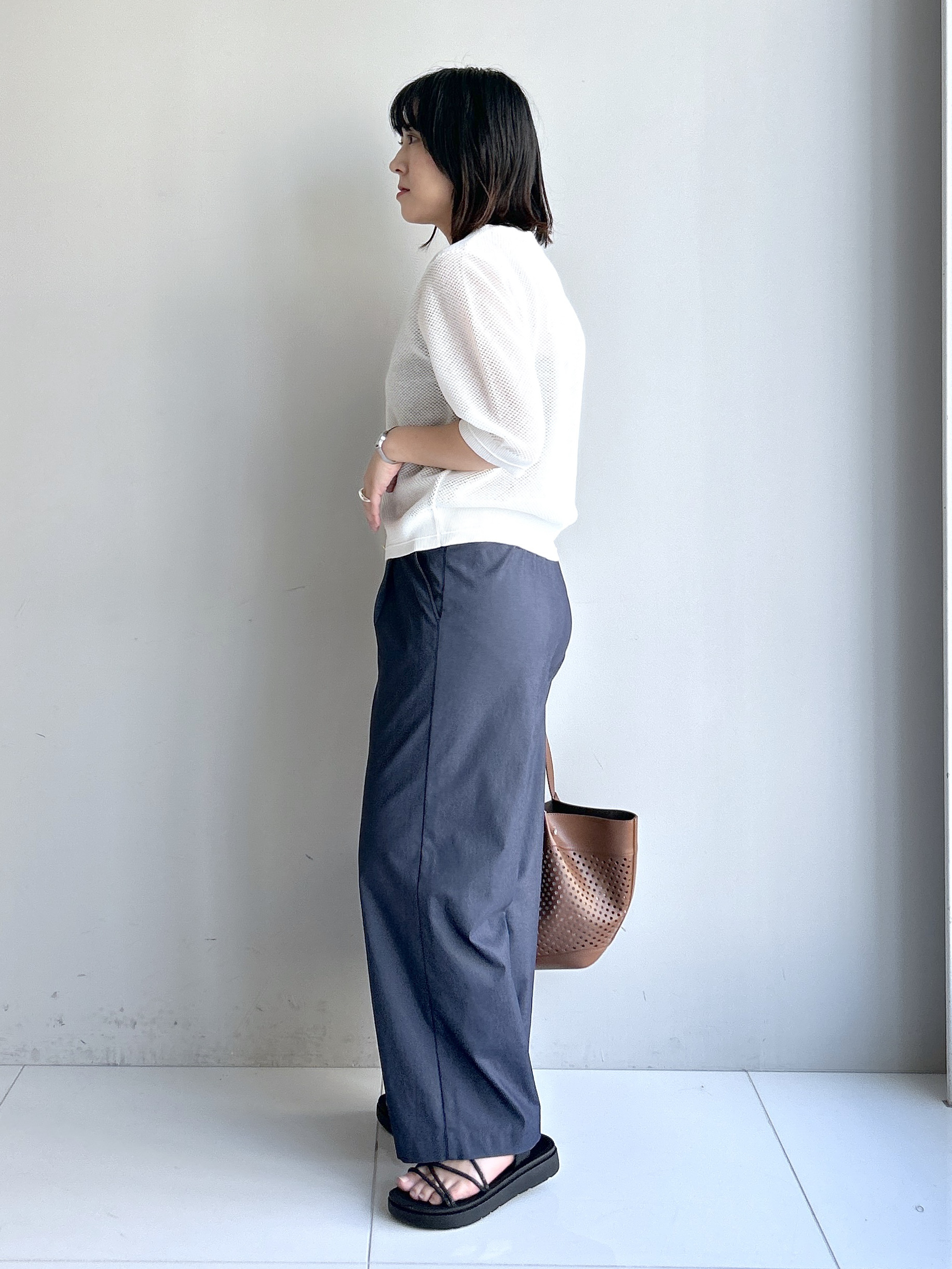 Hirokaさんの「grove｜【貴島明日香さん着用・洗える】透けない、大人のメッシュカーディガン」を使ったコーディネート