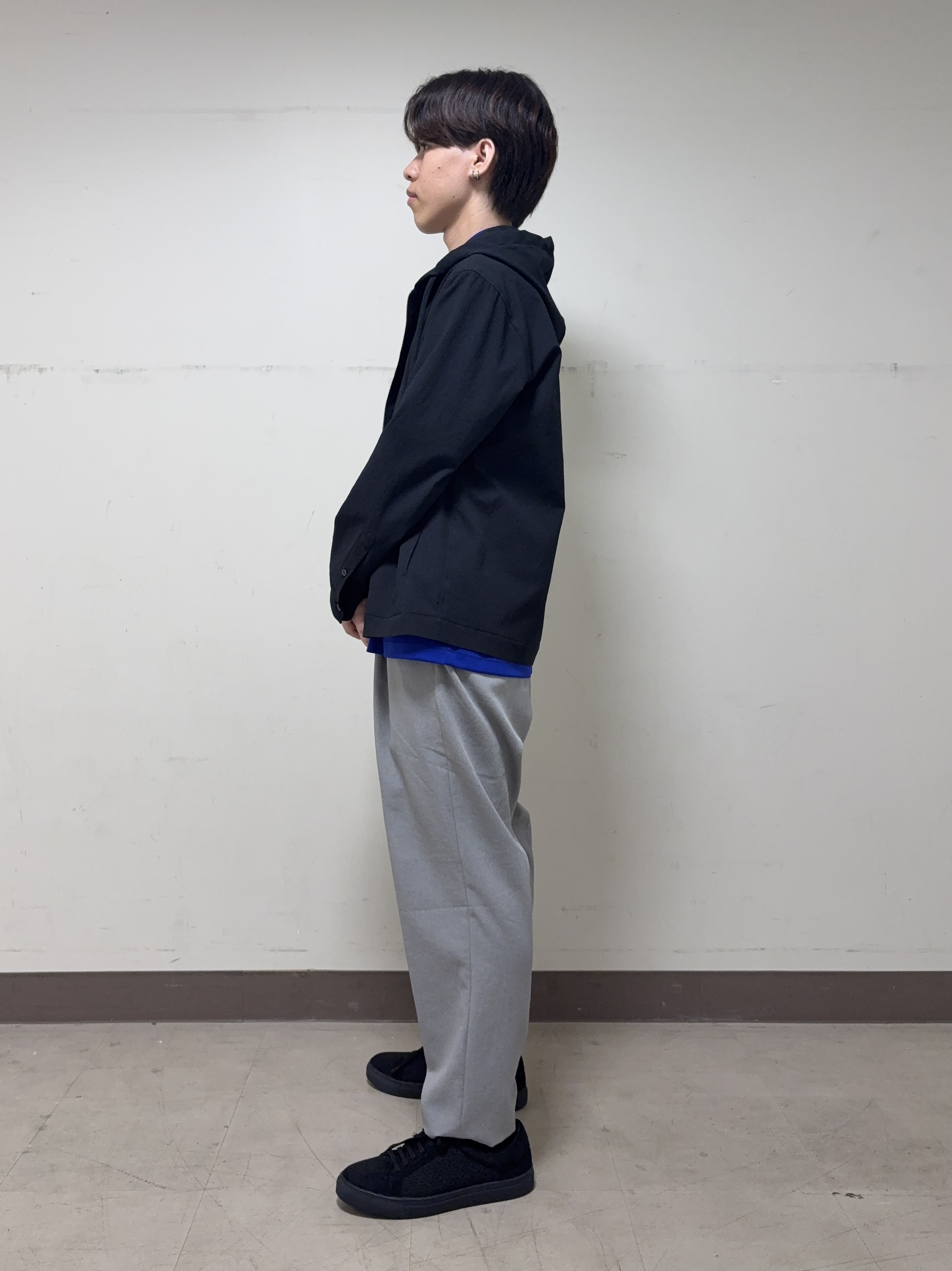 藤井 皇良さんの「TAKEO KIKUCHI｜【撥水・洗える・シワになりにくい】 リランチェ（R） フードブルゾン」を使ったコーディネート