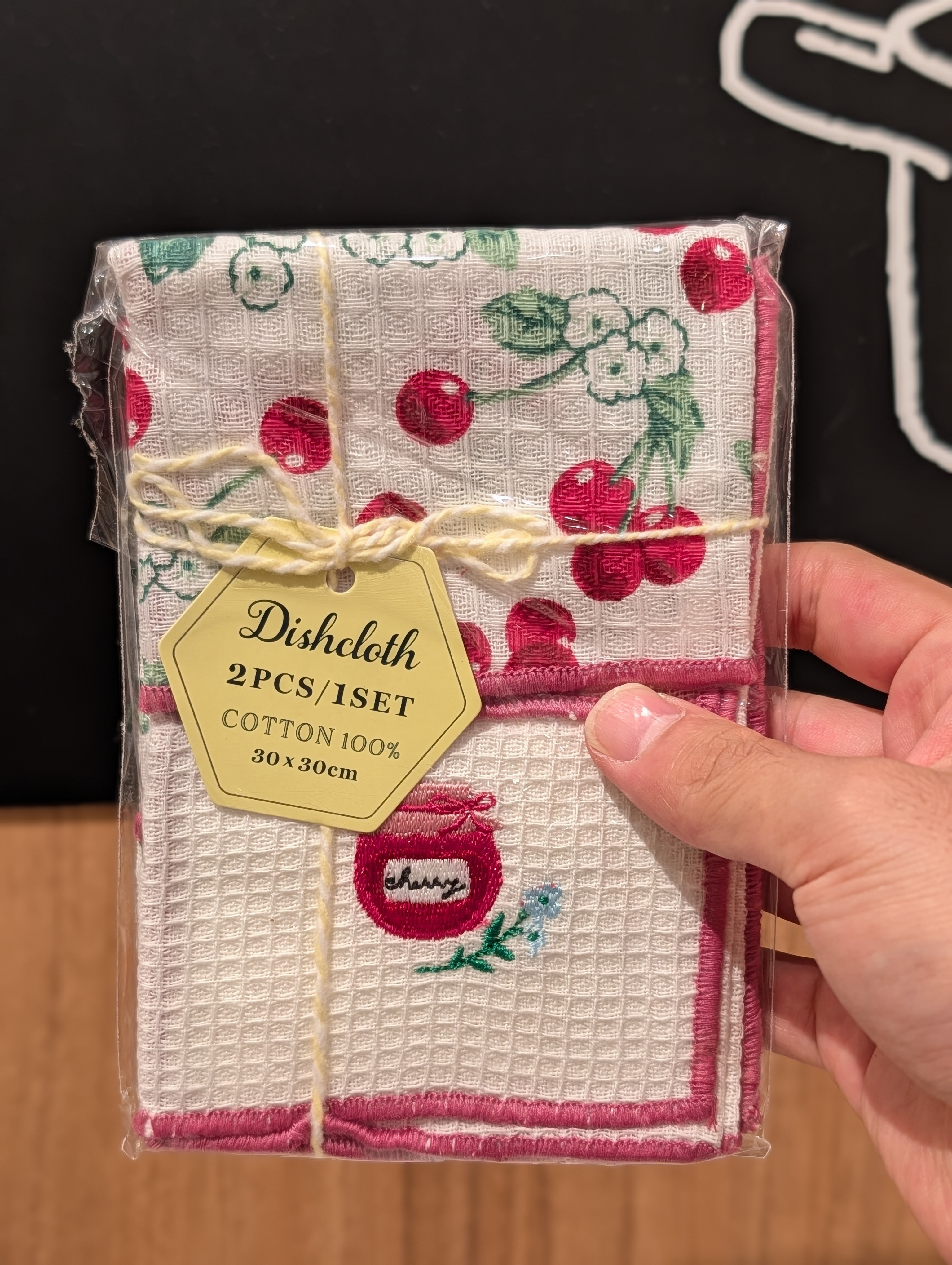 シモさんの「212 KITCHEN STORE｜ディッシュクロス2P チェリージャム PK」を使ったコーディネート