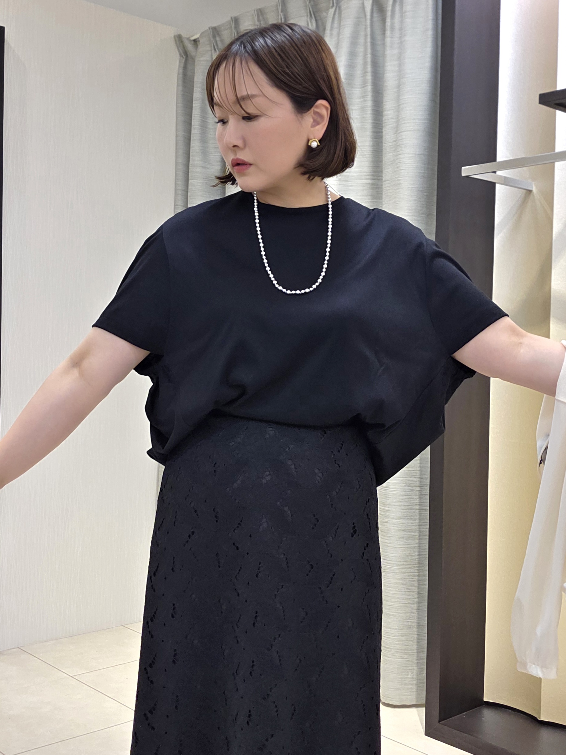 naokoさんの「UNTITLED｜トリコットシアーブラウス」を使ったコーディネート
