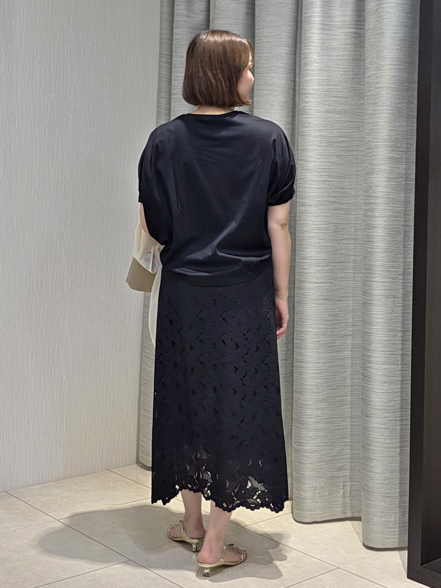 naokoさんの「UNTITLED｜トリコットシアーブラウス」を使ったコーディネート
