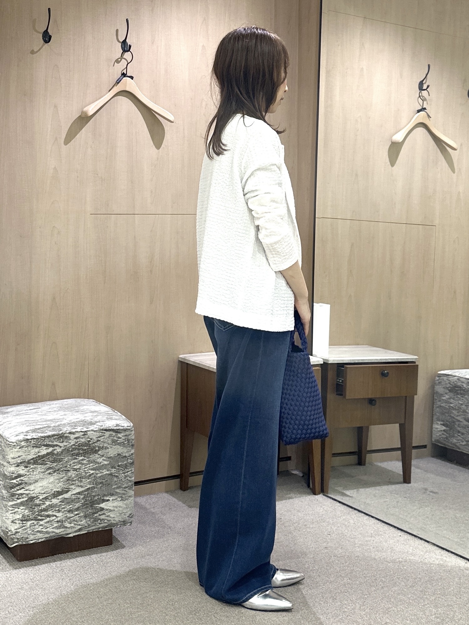 Miwaさんの「UNTITLED｜【きれいに体型カバー/前後2WAY】ドライタッチコットンプルオーバー」を使ったコーディネート