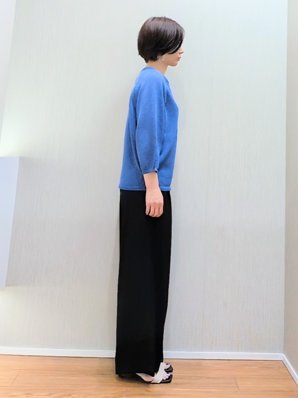 ミズタさんの「UNTITLED｜【洗える/ゆったり】クルーネックドライニット」を使ったコーディネート
