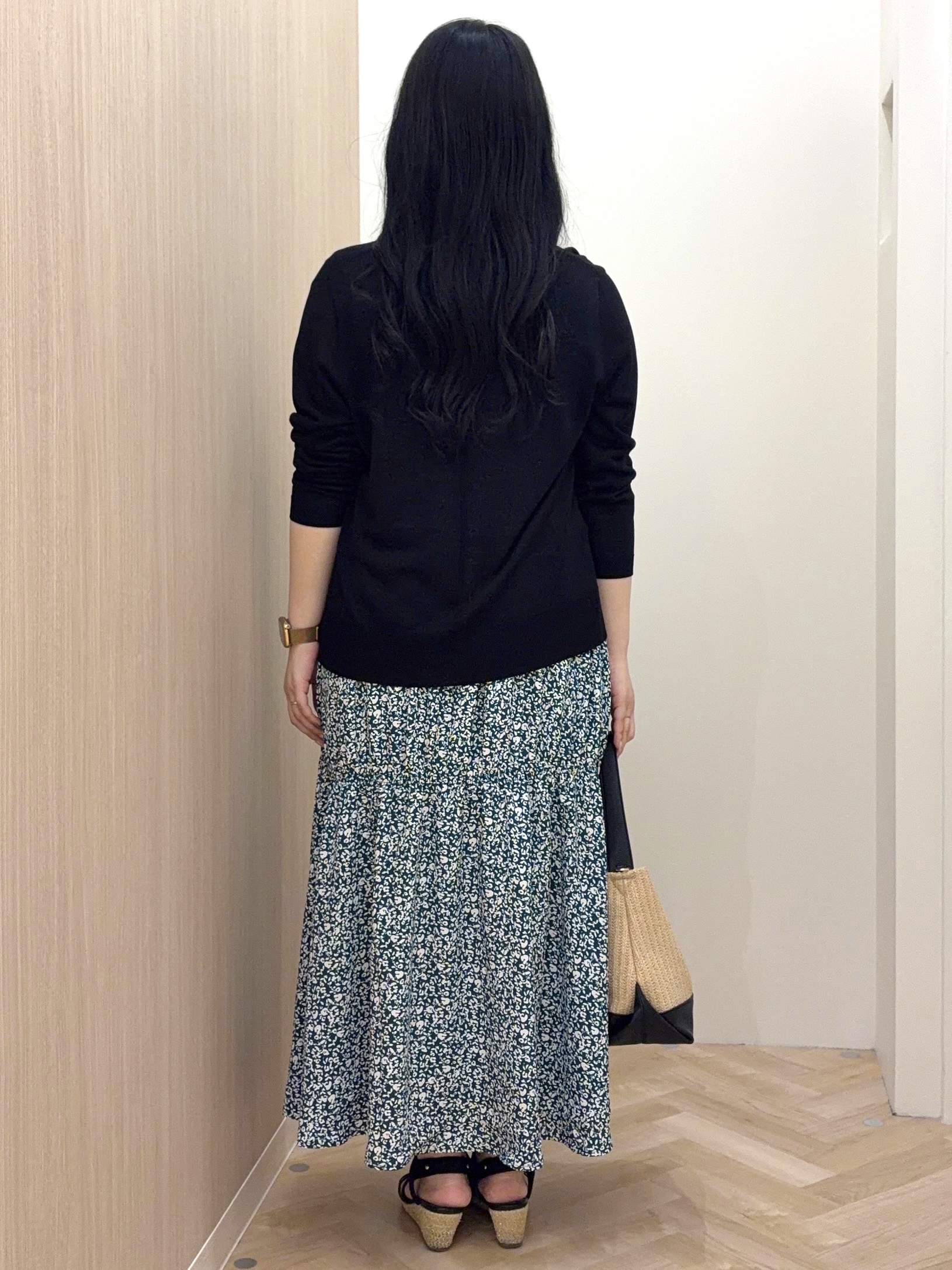 minamiさんの「grove｜高評価！【接触冷感／UVカットetc】ベーシックショートカーディガン」を使ったコーディネート