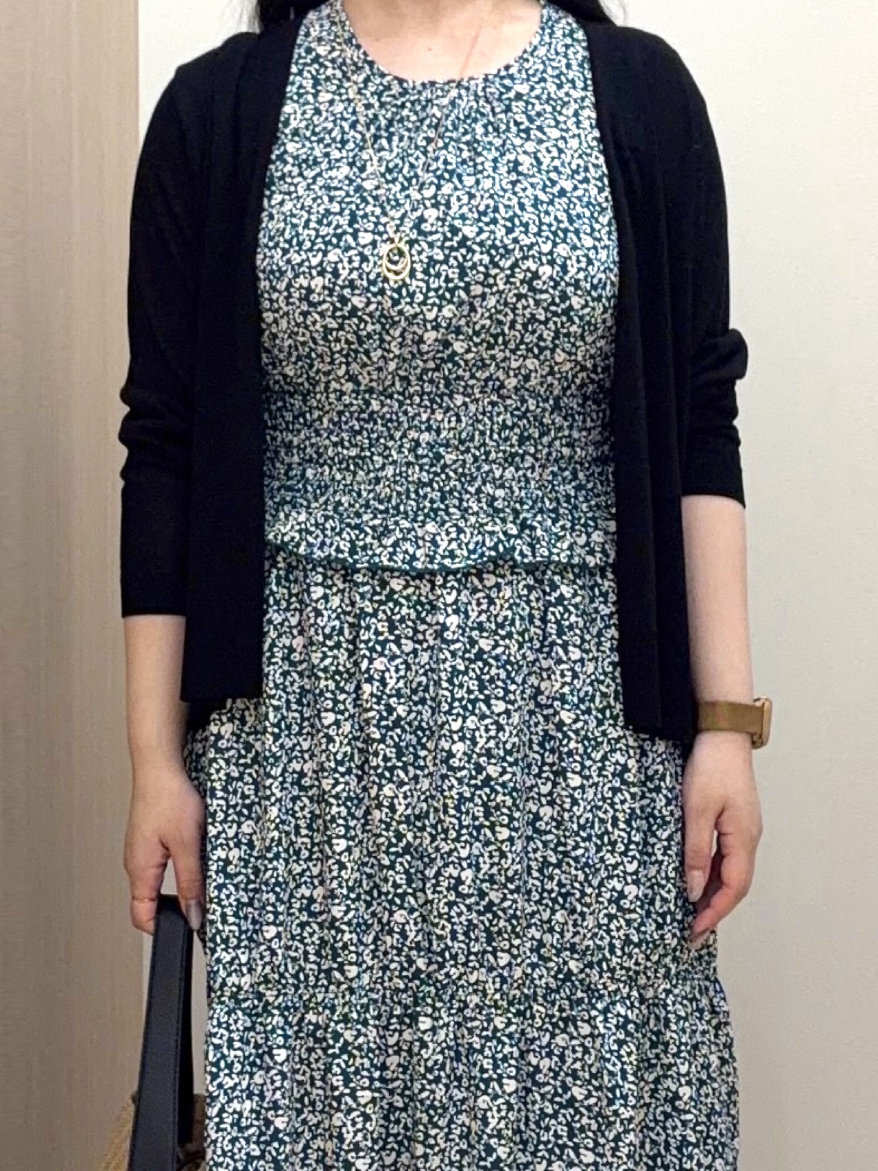 minamiさんの「grove｜高評価！【接触冷感／UVカットetc】ベーシックショートカーディガン」を使ったコーディネート
