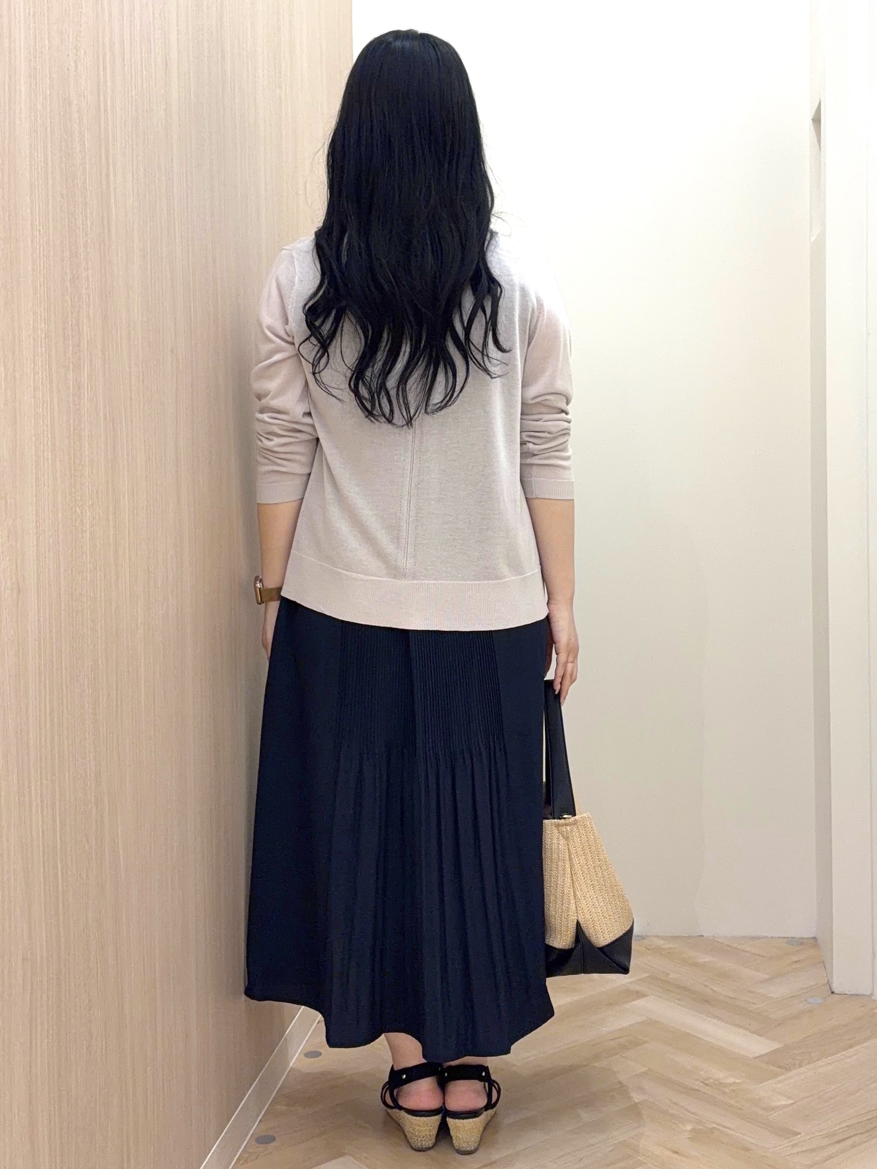 minamiさんの「grove｜高評価！【接触冷感／UVカットetc】ベーシックショートカーディガン」を使ったコーディネート