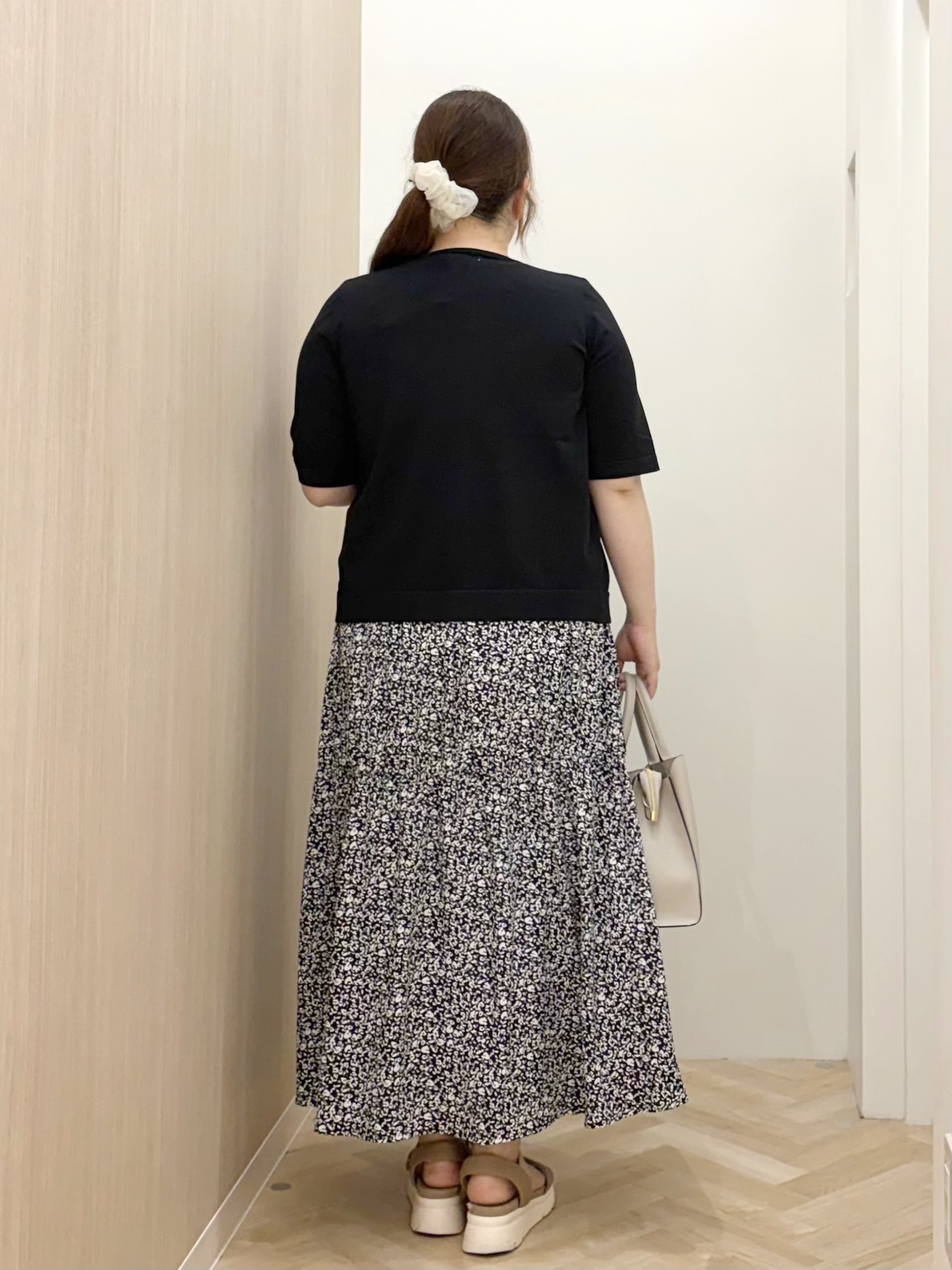 akariさんの「grove｜【ひんやり・UV・洗濯機◎】上品コットン混カーディガン」を使ったコーディネート