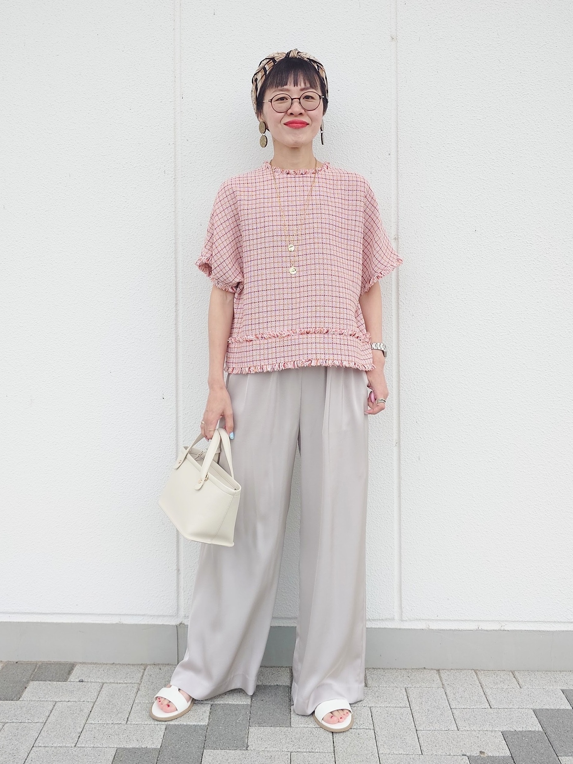 MUTSUKOさんの「UNTITLED｜ファンシーツイードブラウス」を使ったコーディネート