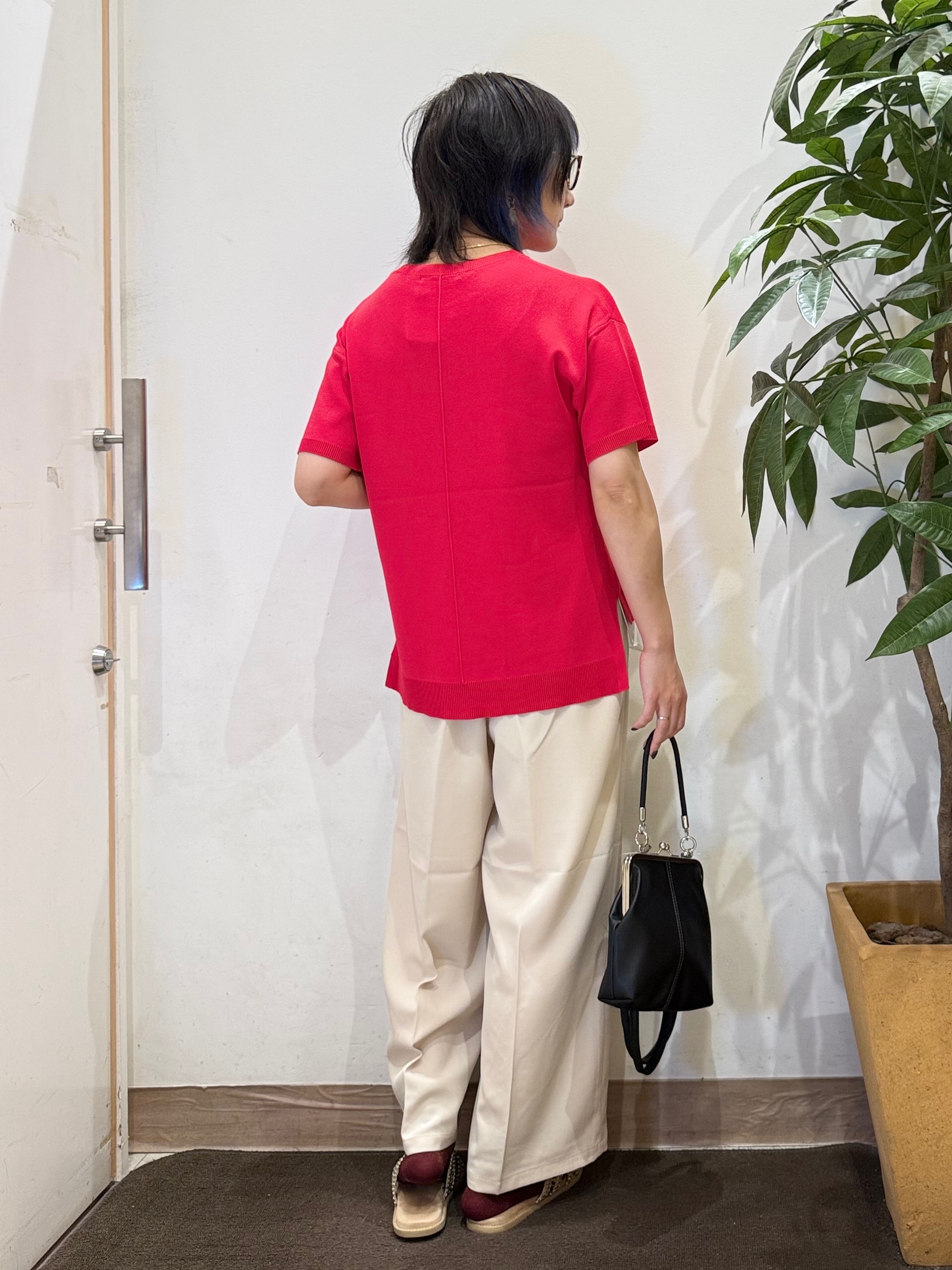 misakiさんの「SHOO･LA･RUE｜【ひんやり/UV/洗濯機可/S-LL】毛玉になりにくい シャツレイヤード風 半袖ニット」を使ったコーディネート