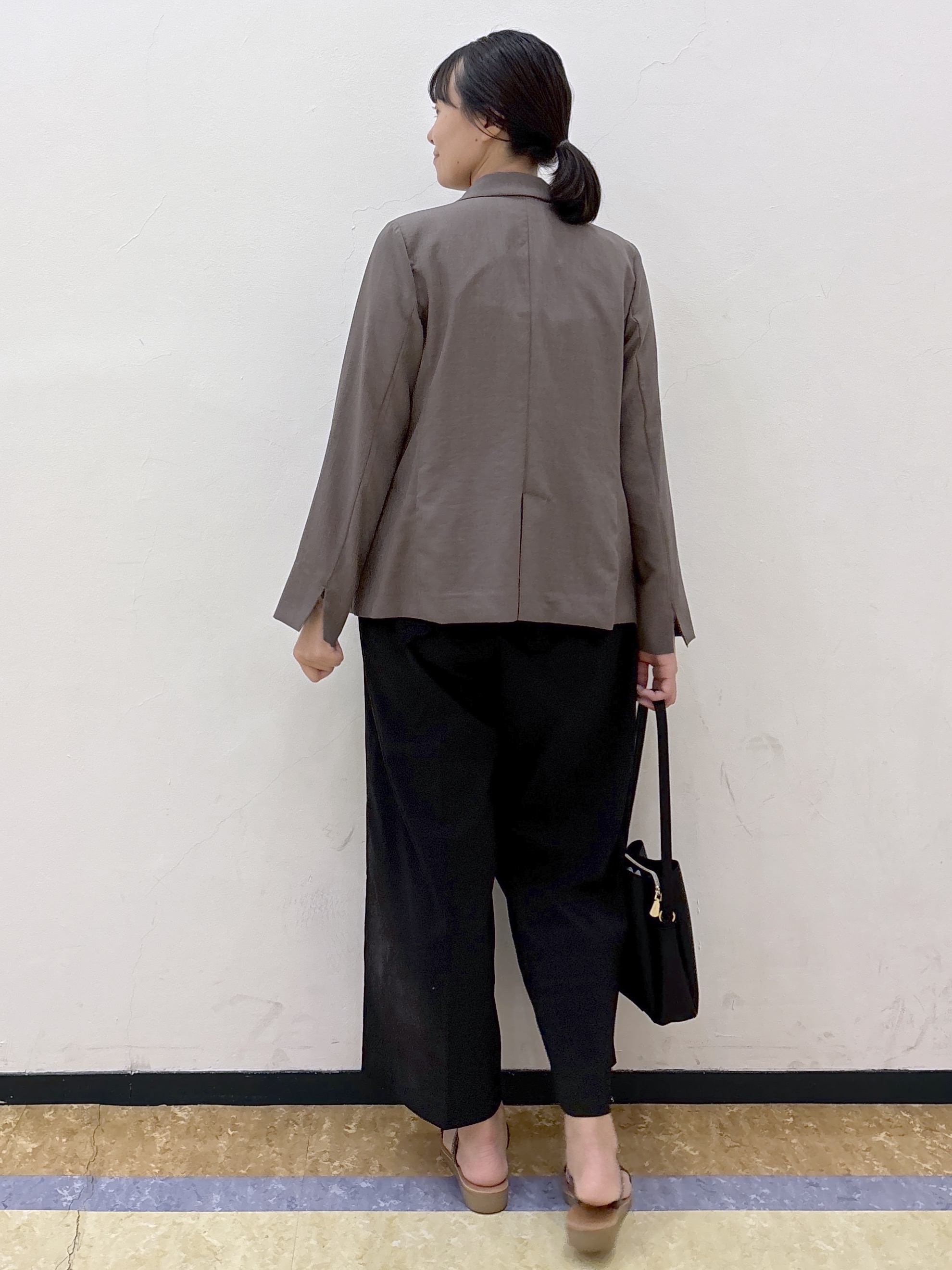 akariさんの「index｜《再入荷》ダブルブレストテーラードジャケット【接触冷感／吸水速乾／イージーアイロン／防シワ／洗濯機O」を使ったコーディネート