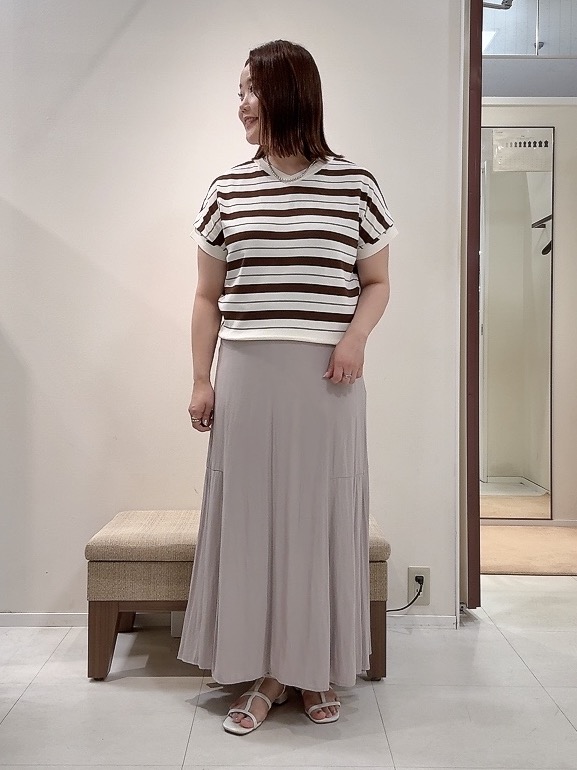 YUIさんの「UNTITLED｜トリコットシアーブラウス」を使ったコーディネート