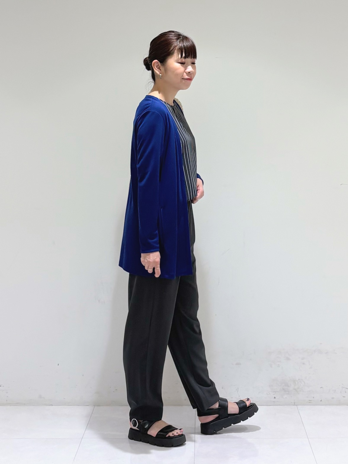 tsuyuさんの「INDIVI｜【大人カジュアル】メタリックかぎ編みボトルバッグ」を使ったコーディネート