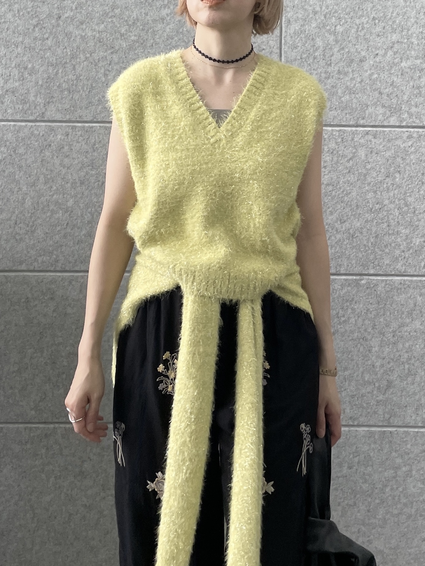 mikuさんの「INDIVI｜アート刺繍イージーパンツ【セットアップ可能】」を使ったコーディネート