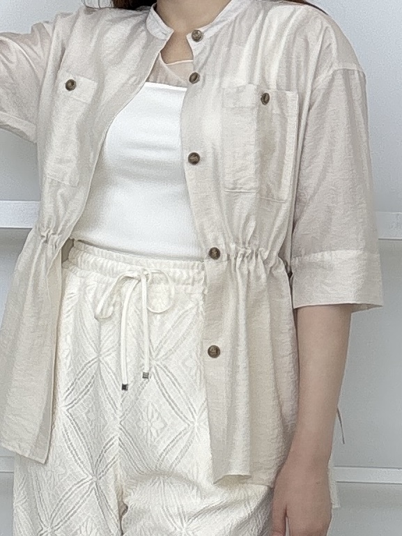 sayaさんの「grove｜5分袖ver登場！【体型カバー・洗える】シアーサファリシャツジャケット」を使ったコーディネート