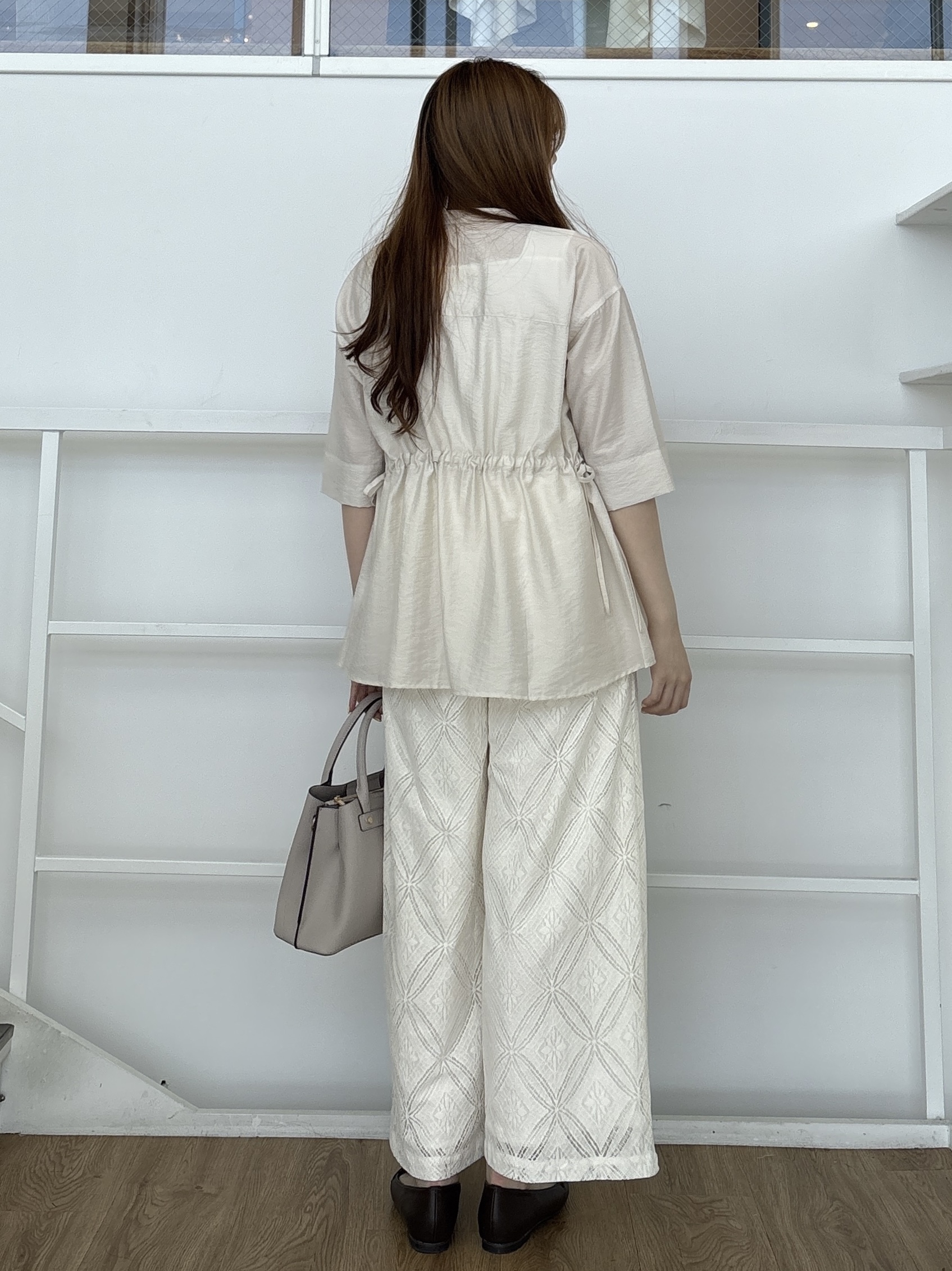 sayaさんの「grove｜5分袖ver登場！【体型カバー・洗える】シアーサファリシャツジャケット」を使ったコーディネート