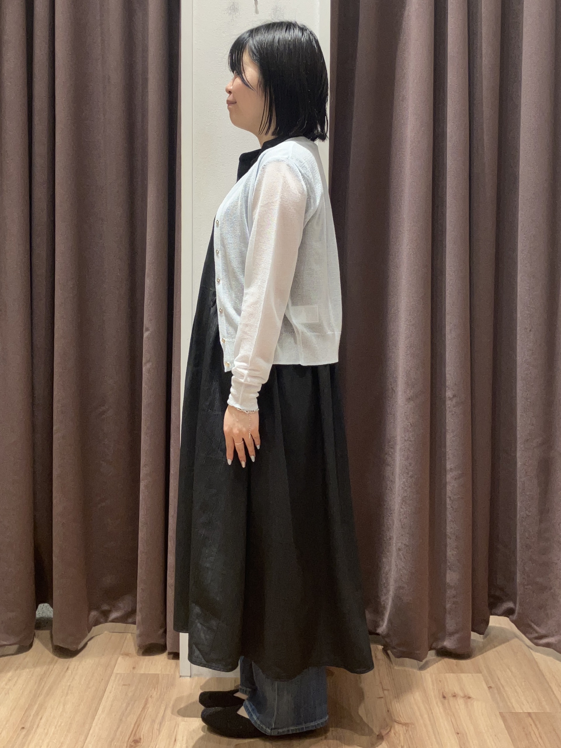 みちゃさんの「grove｜高評価！【洗える/名品】大人の透け感、シアーカーディガン」を使ったコーディネート