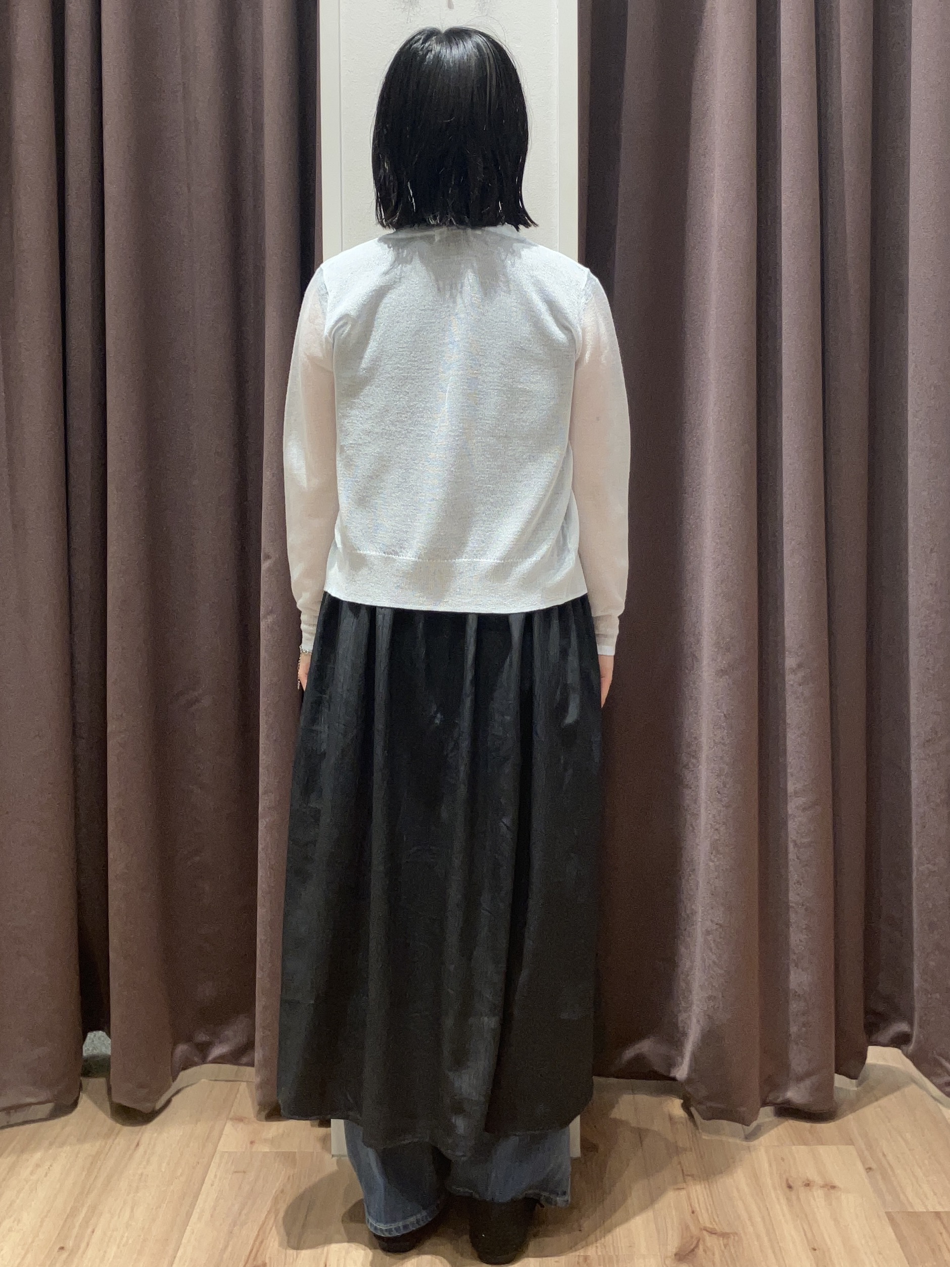 みちゃさんの「grove｜高評価！【洗える/名品】大人の透け感、シアーカーディガン」を使ったコーディネート