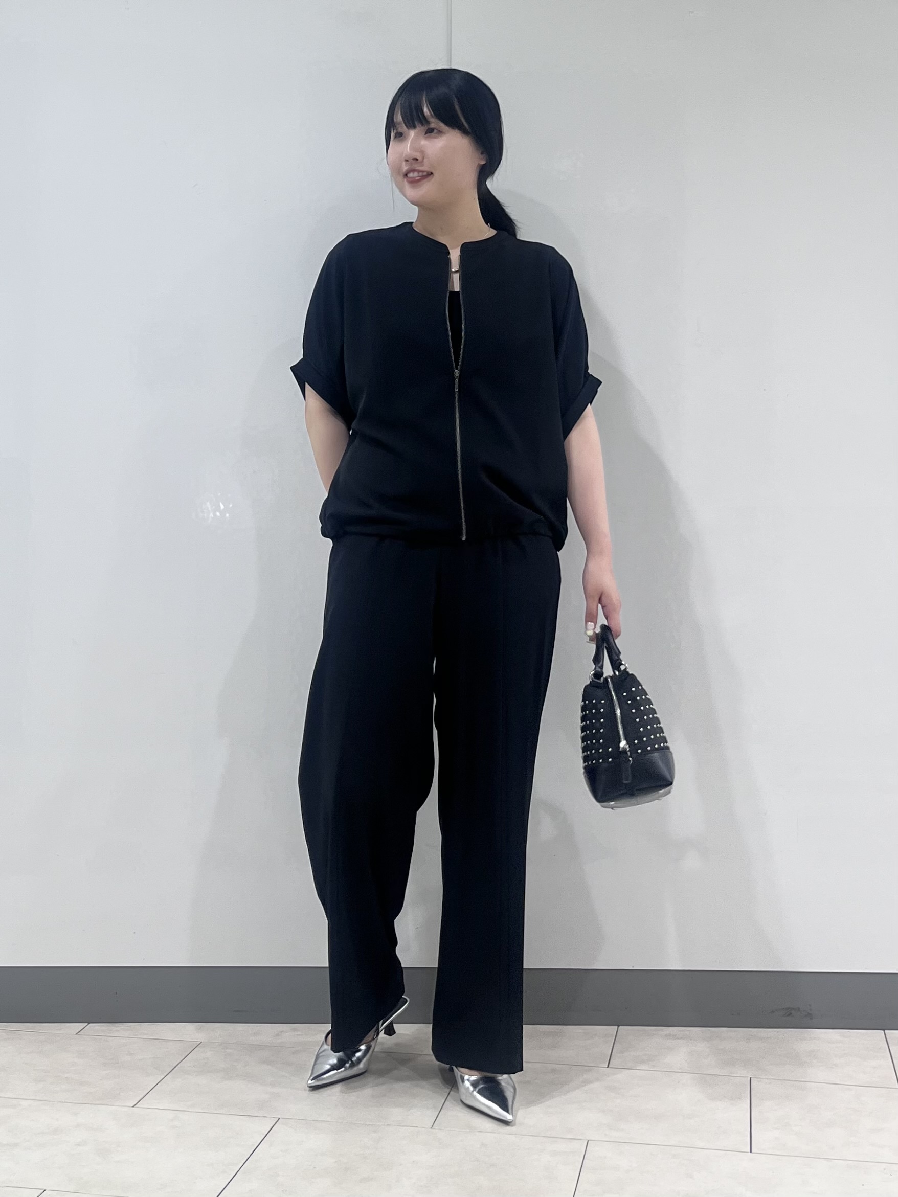 hasuさんの「INDIVI｜【着る日傘】ドルマンフォルムブルゾン」を使ったコーディネート