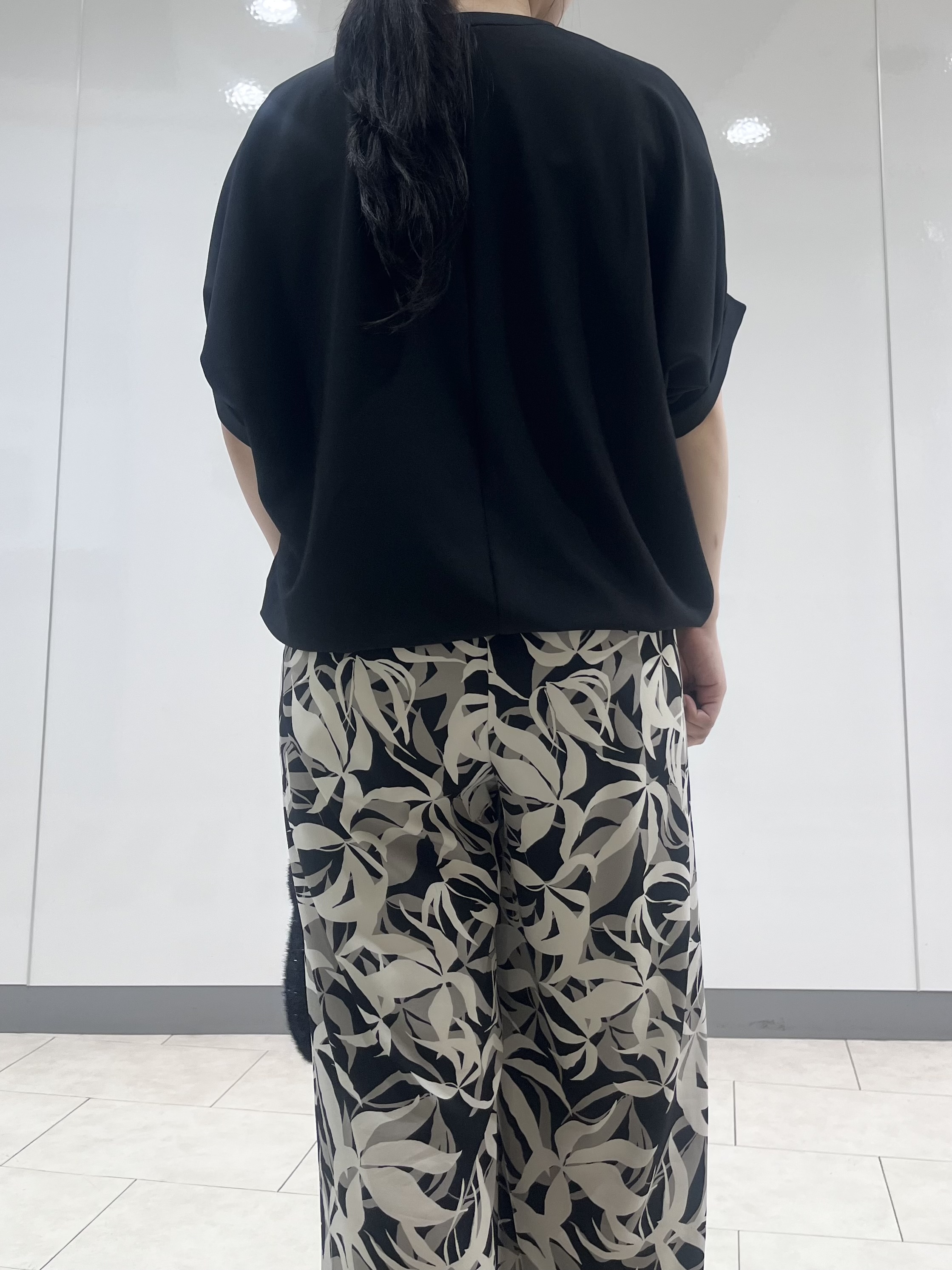 hasuさんの「INDIVI｜【着る日傘】ドルマンフォルムブルゾン」を使ったコーディネート
