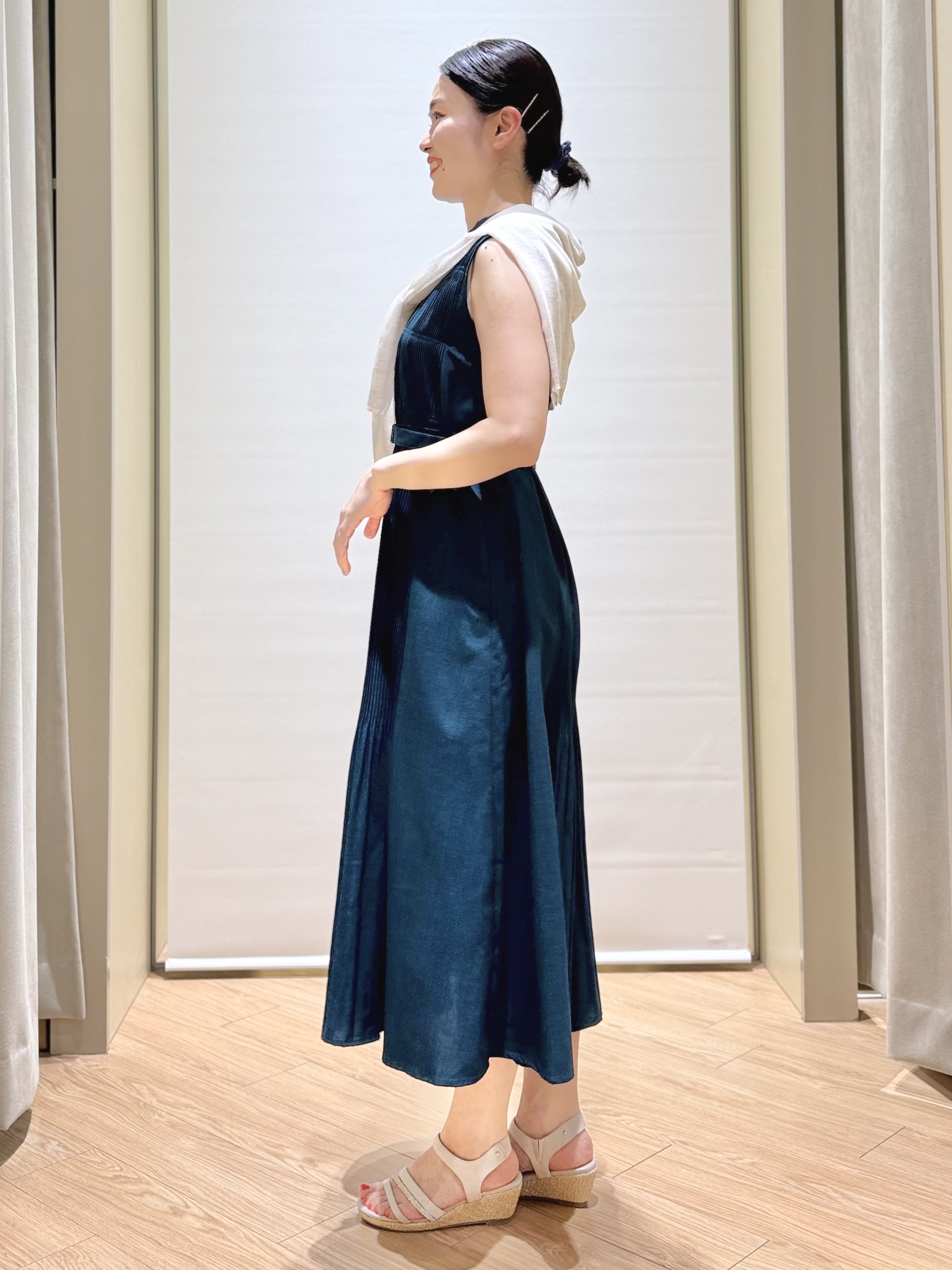 あんりさんの「grove｜【低身長さんも選べる着丈・洗濯機◎】プリーツベルトワンピース」を使ったコーディネート