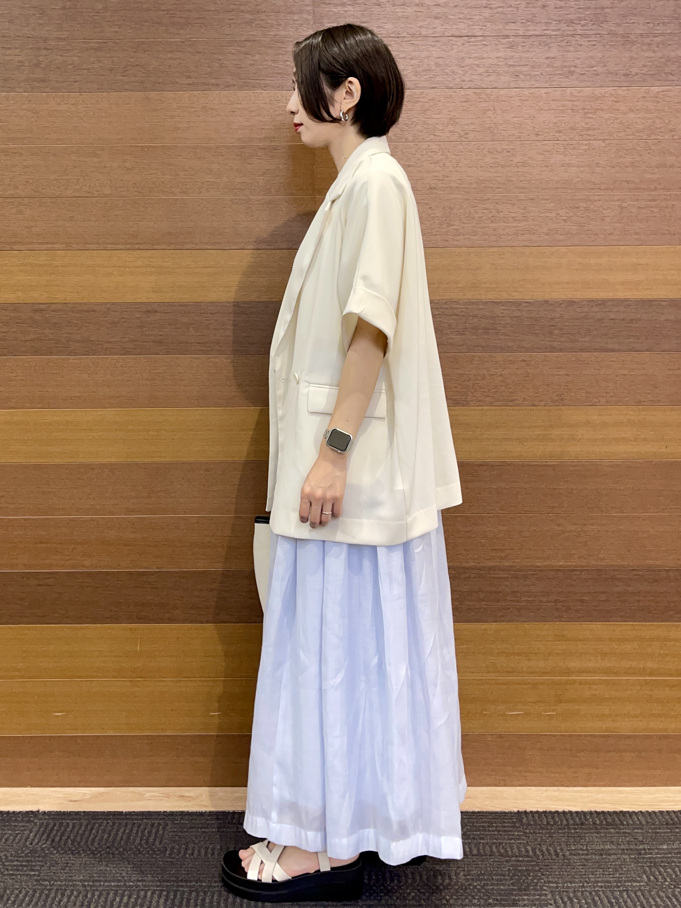 umiさんの「OPAQUE.CLIP｜アソートロゴTシャツ【洗濯機OK】」を使ったコーディネート