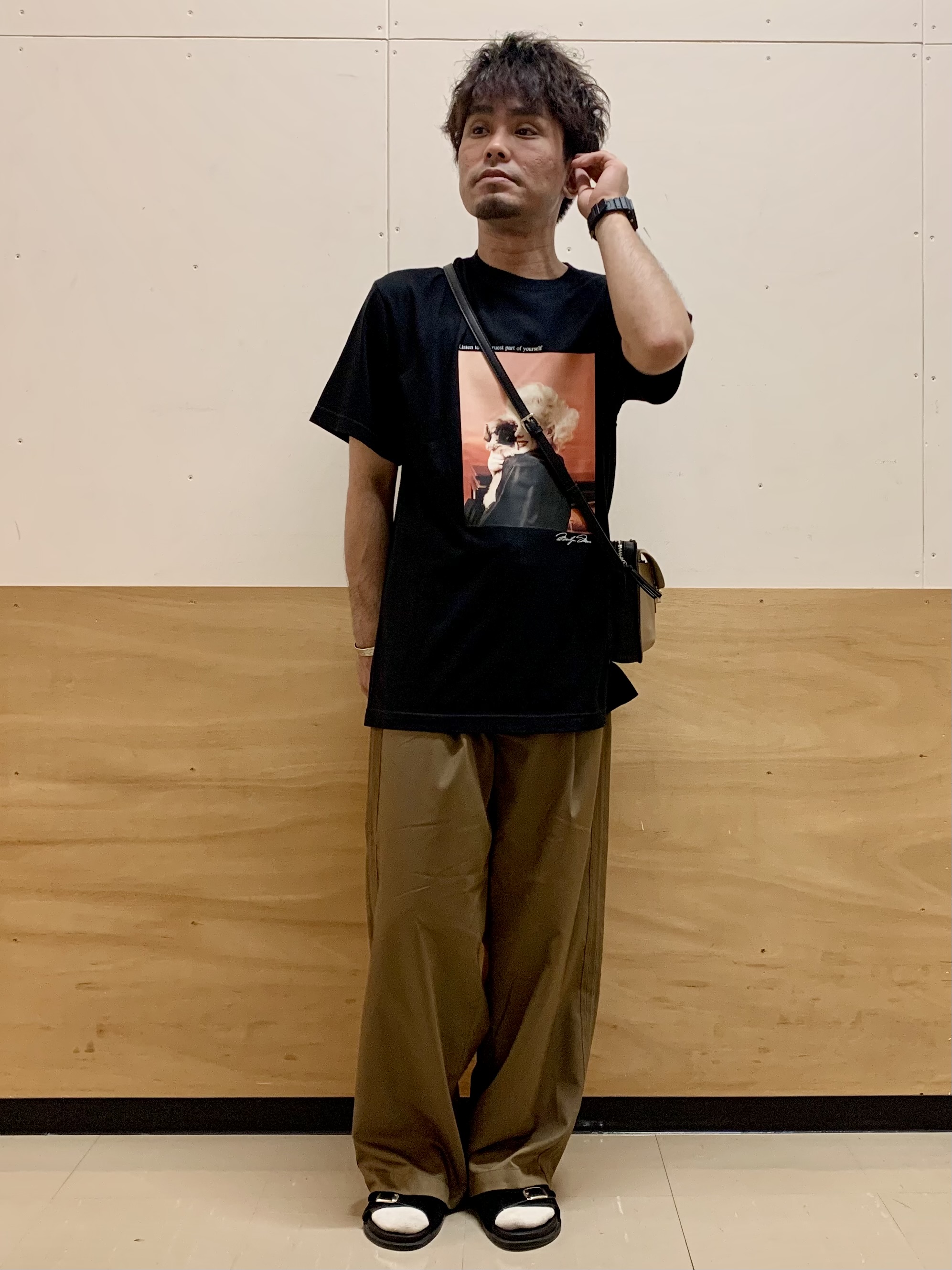 MATUさんの「THE SHOP TK｜別注マリリン・モンロー / グラフィック半袖Tシャツ」を使ったコーディネート