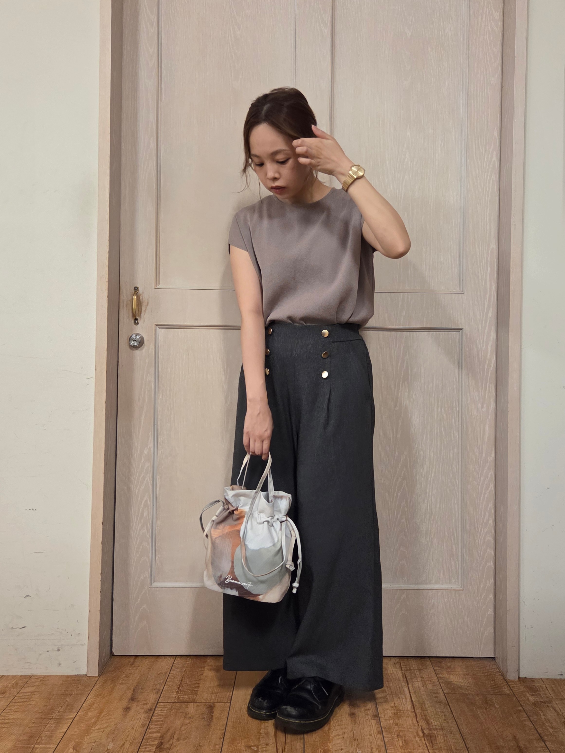 masamiさんの「SHOO･LA･RUE｜【ひんやり/洗濯機可/S-LL】インせず着られる 大人シンプルサマーニット」を使ったコーディネート