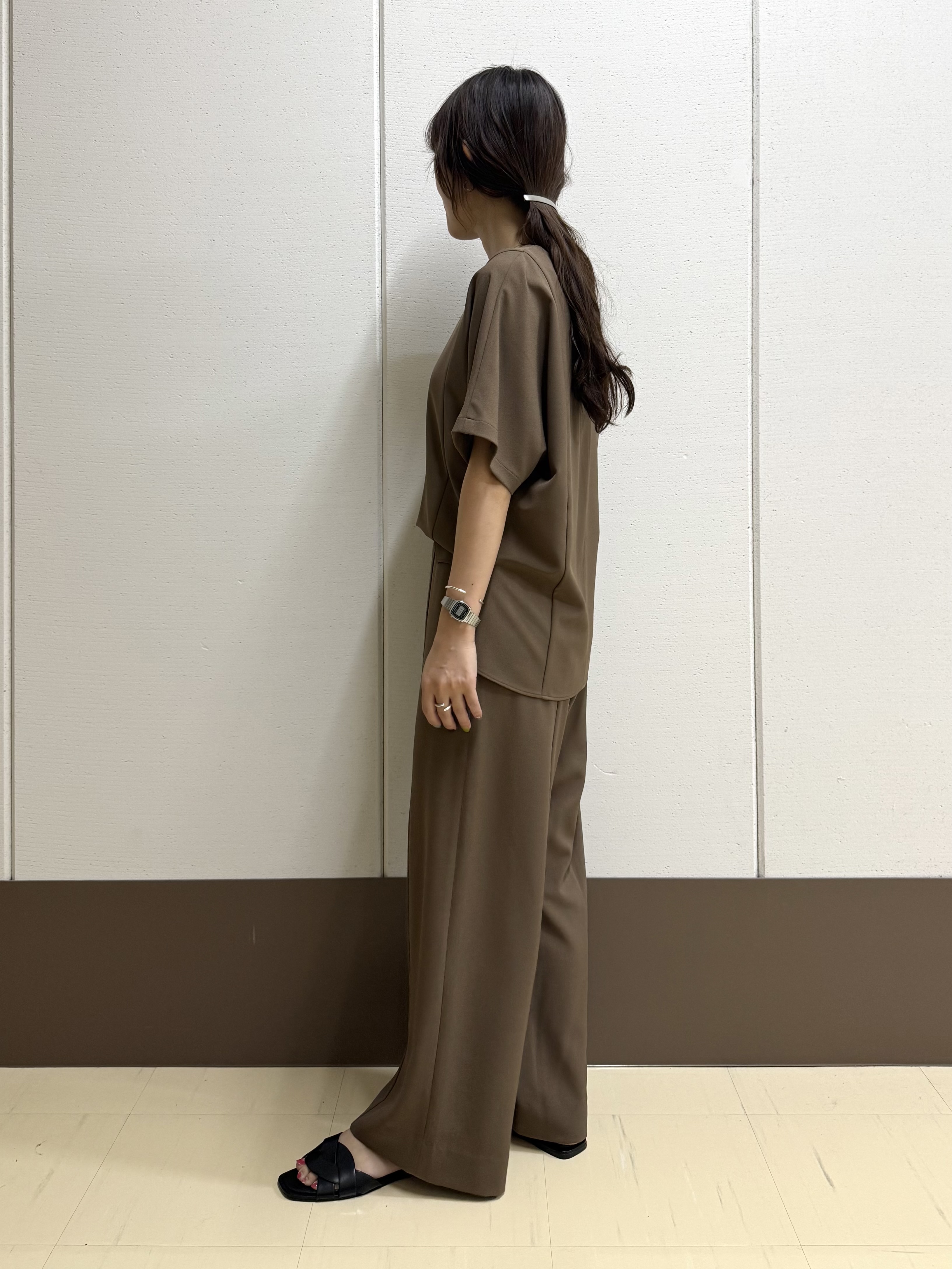 mamiさんの「INDIVI｜【着る日傘】イージーワイドパンツ」を使ったコーディネート