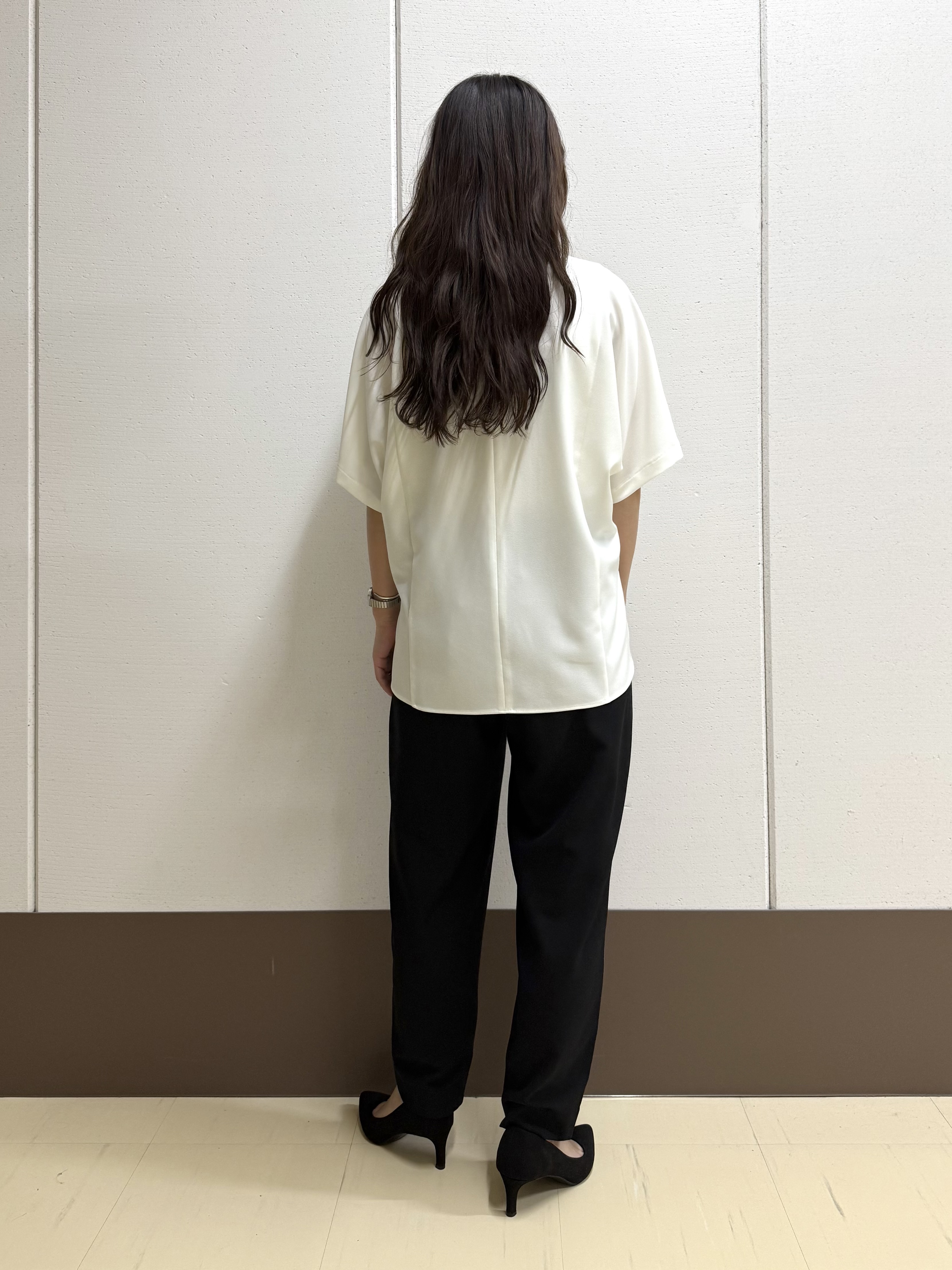 mamiさんの「INDIVI｜【着る日傘】ドルマントップス」を使ったコーディネート