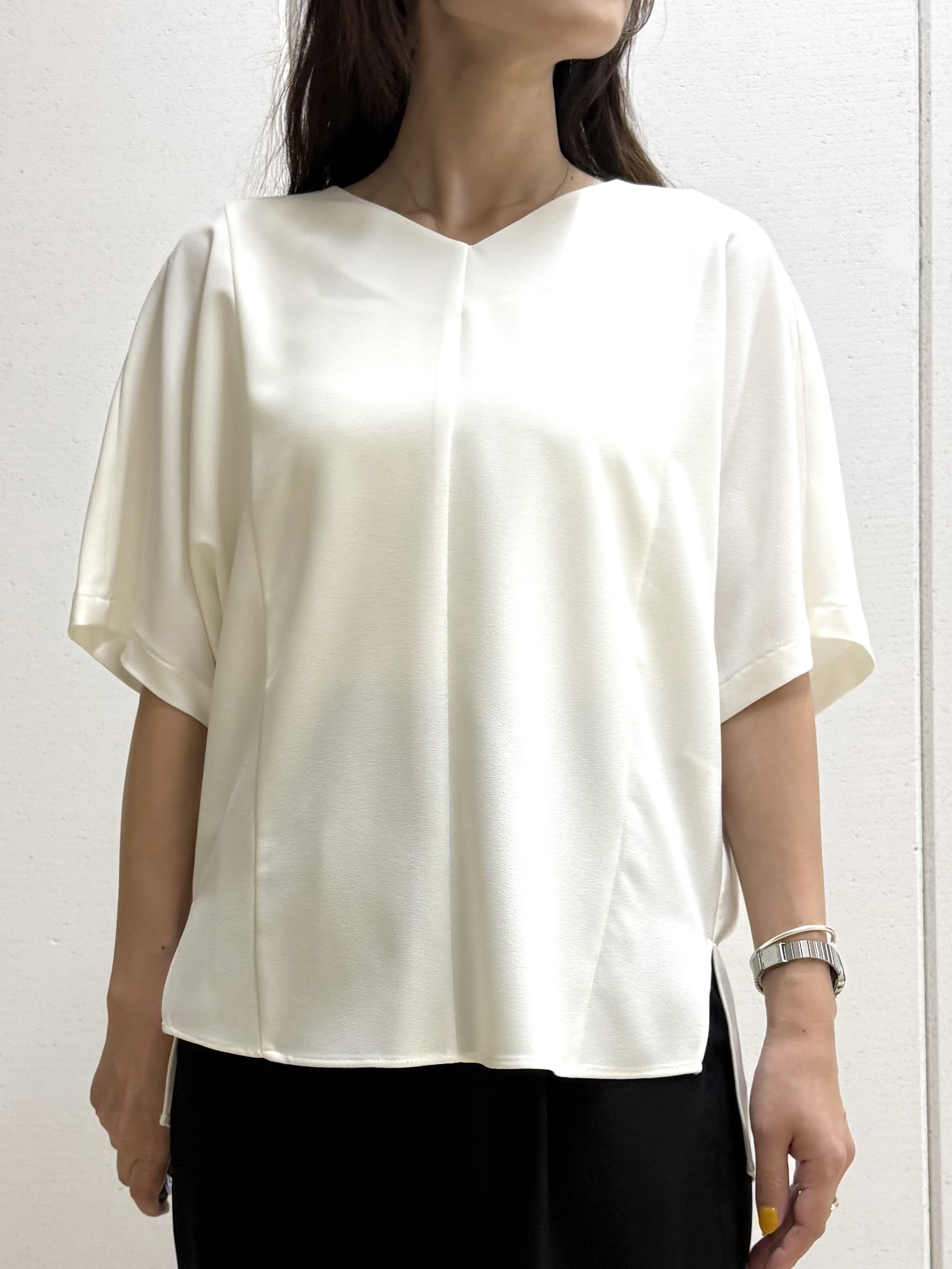 mamiさんの「INDIVI｜【着る日傘】ドルマントップス」を使ったコーディネート