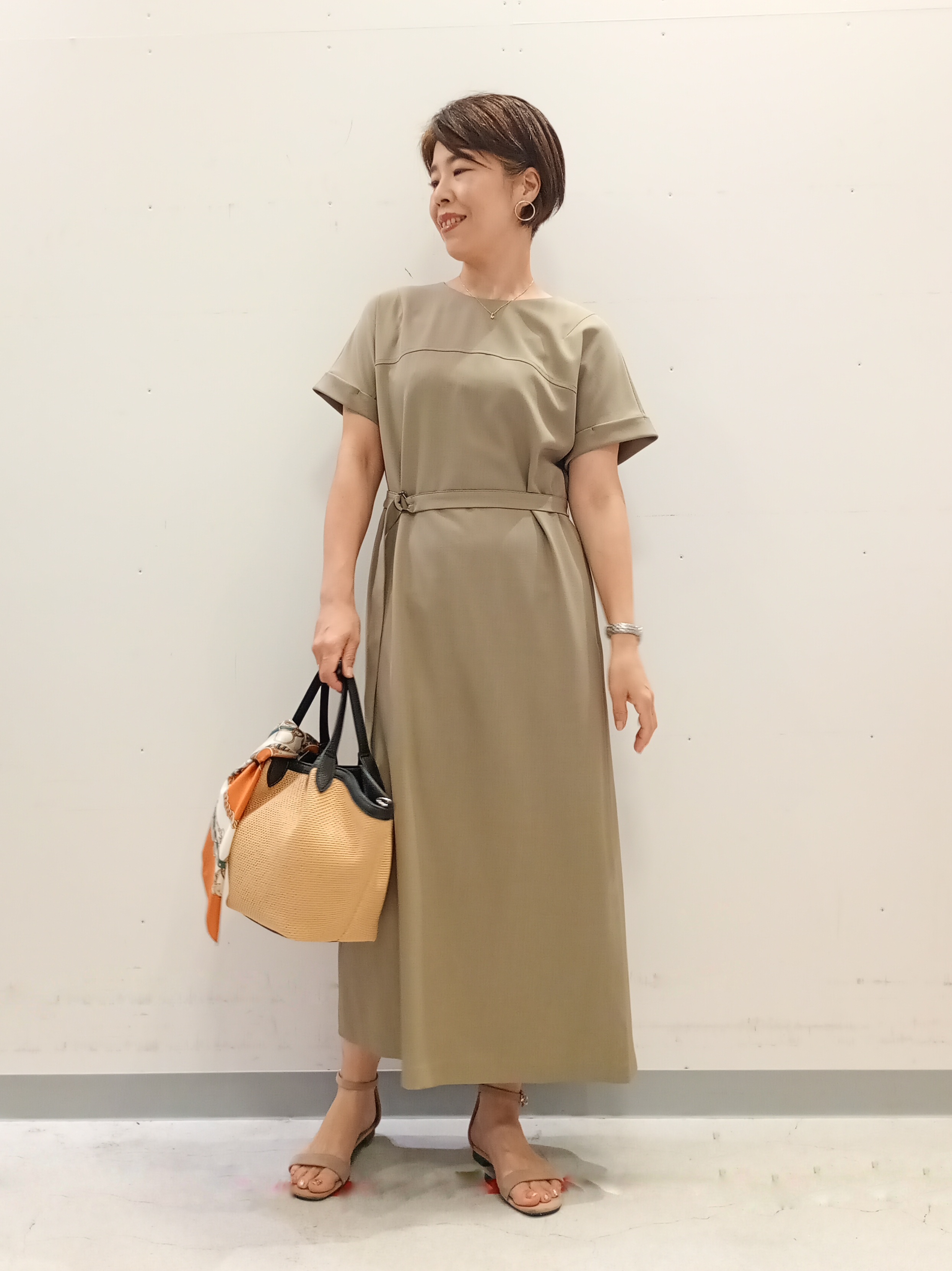 Kさんの「INDIVI｜【華奢見え】ベルト付きナローワンピース」を使ったコーディネート