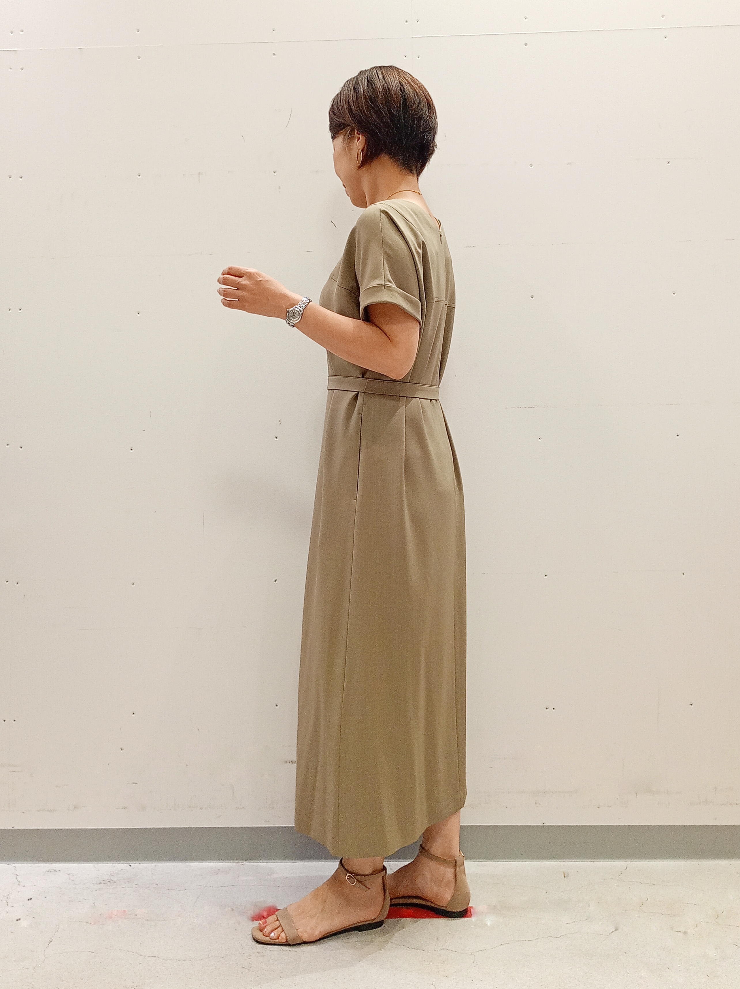 Kさんの「INDIVI｜【華奢見え】ベルト付きナローワンピース」を使ったコーディネート