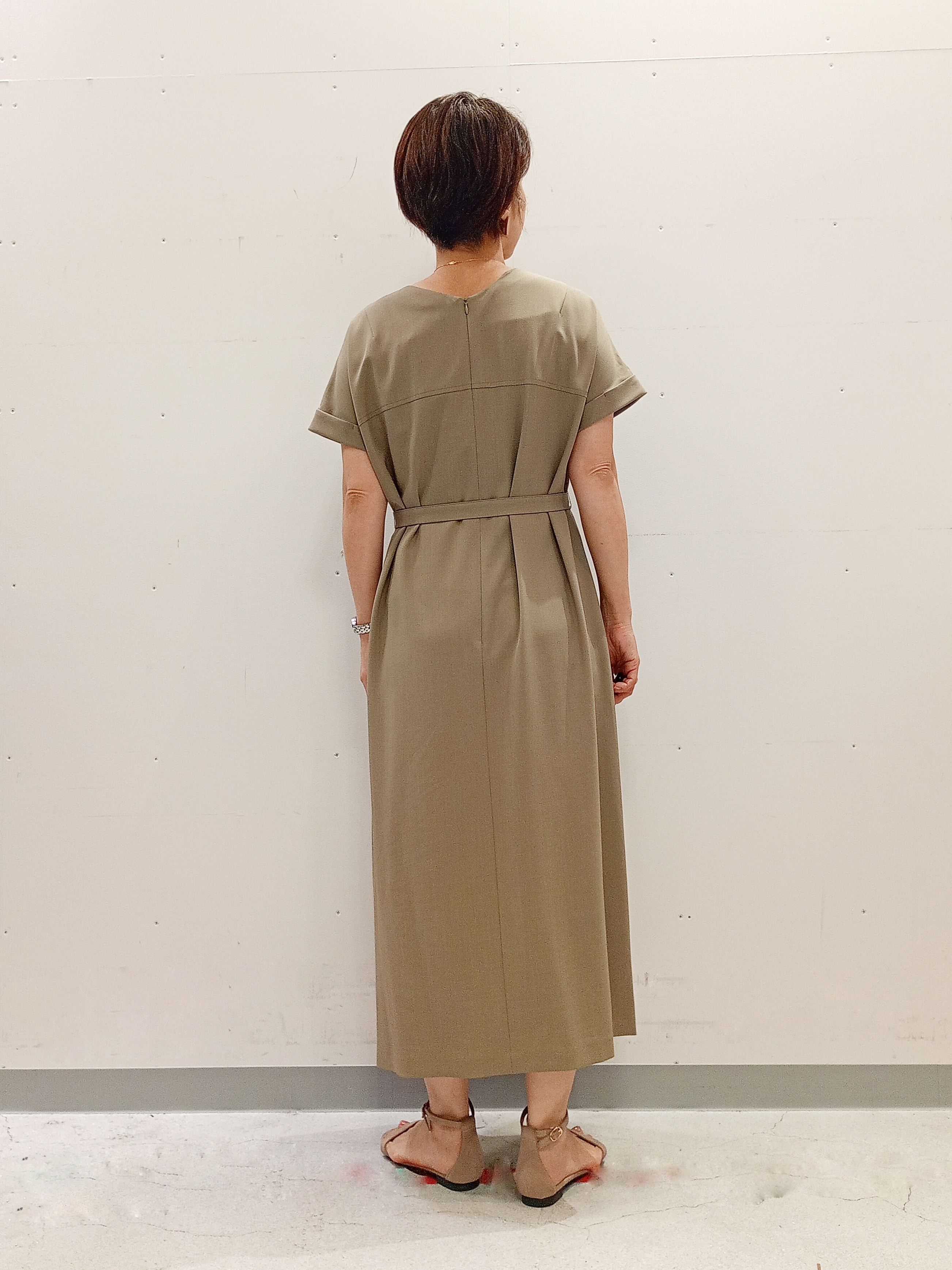 Kさんの「INDIVI｜【華奢見え】ベルト付きナローワンピース」を使ったコーディネート