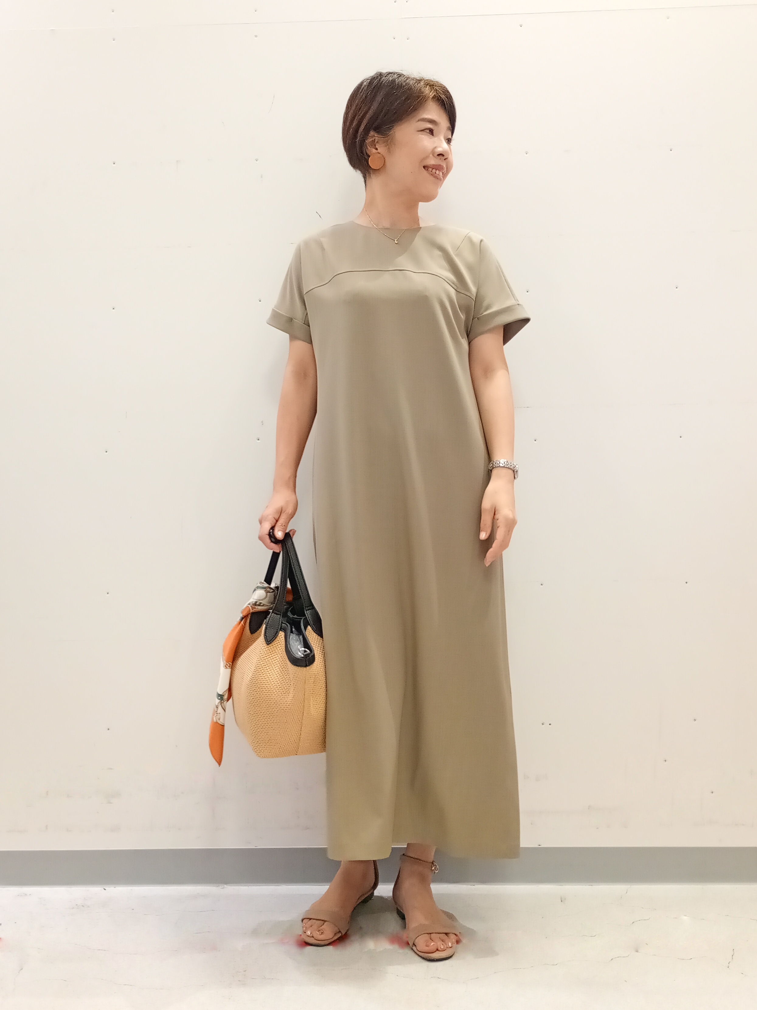 Kさんの「INDIVI｜【華奢見え】ベルト付きナローワンピース」を使ったコーディネート