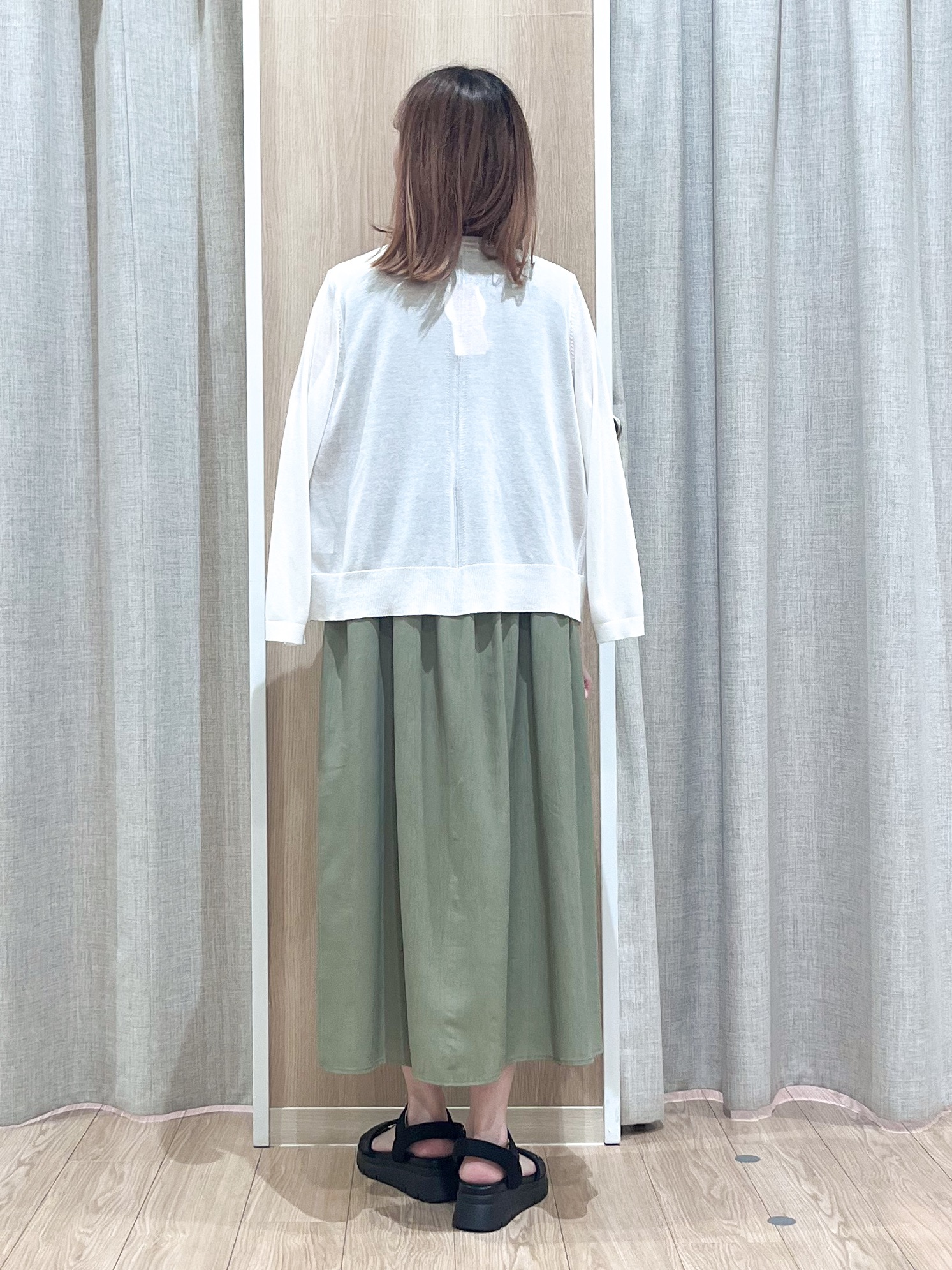みーちゃんさんの「grove｜高評価！【接触冷感／UVカットetc】ベーシックショートカーディガン」を使ったコーディネート