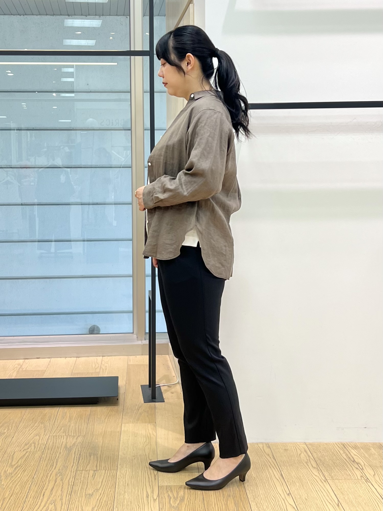 shimaさんの「INDIVI｜【接触冷感／2WAY】カシュクールリネンシャツ」を使ったコーディネート