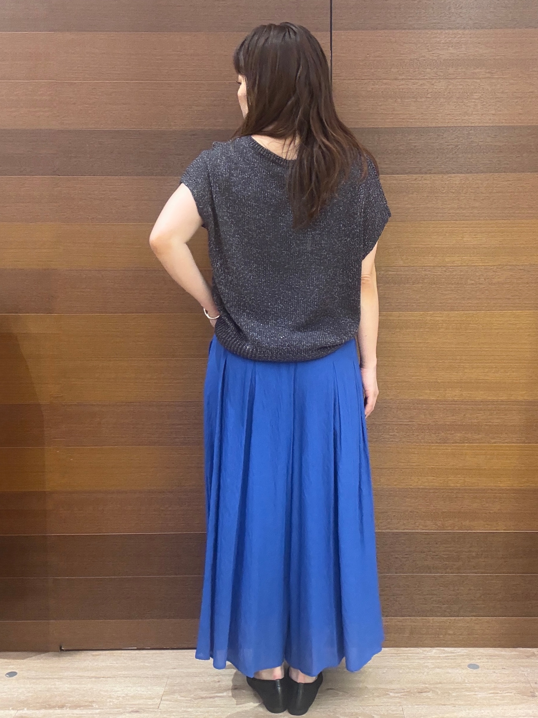 maichiさんの「OPAQUE.CLIP｜ラメメッシュ フレンチスリーブニット【洗濯機OK】」を使ったコーディネート