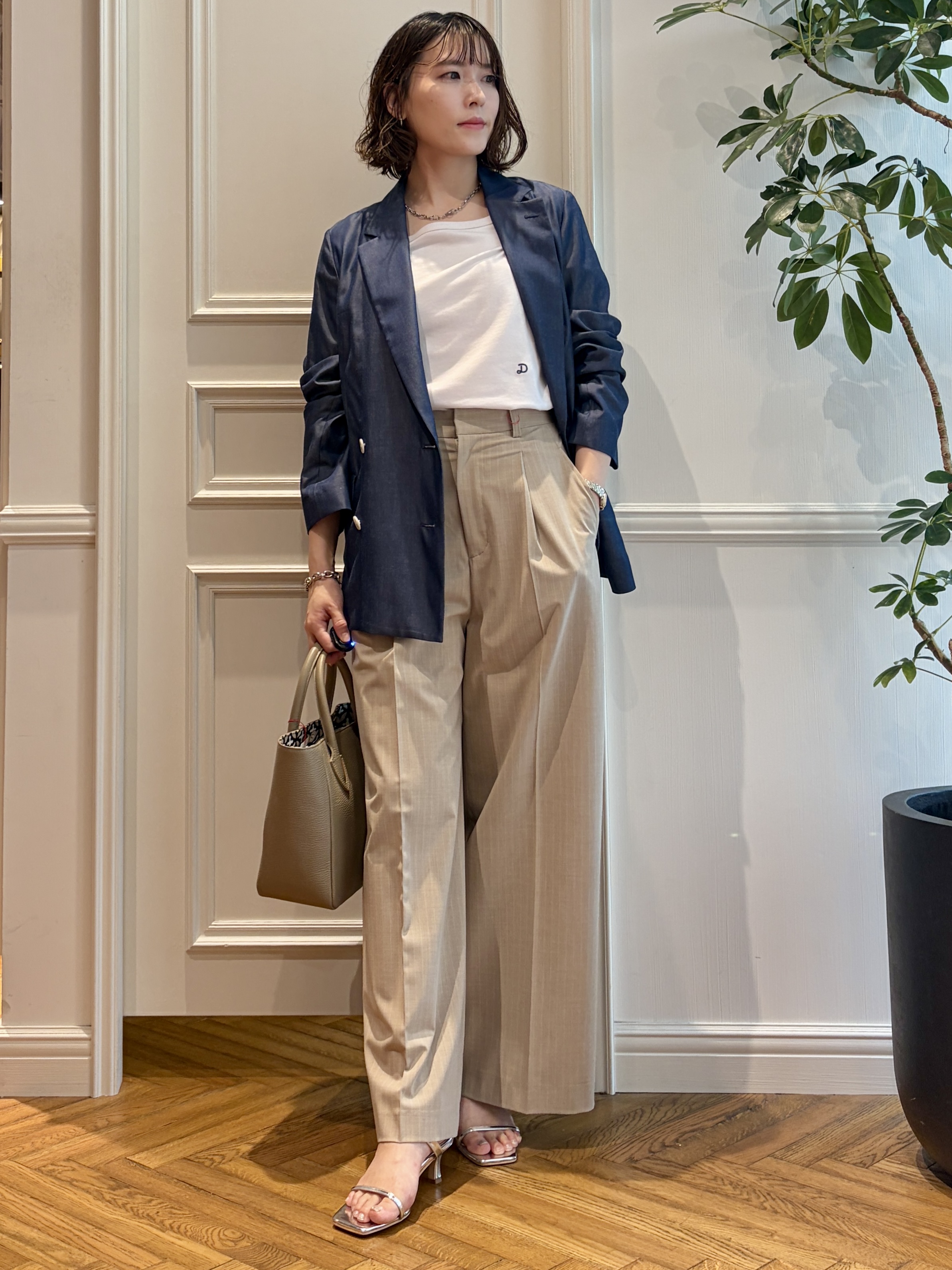 nakaoさんの「DRESSTERIOR｜【セットアップ可/ウォッシャブル】ストライプ2WAYストレッチ サイドラインパンツ」を使ったコーディネート