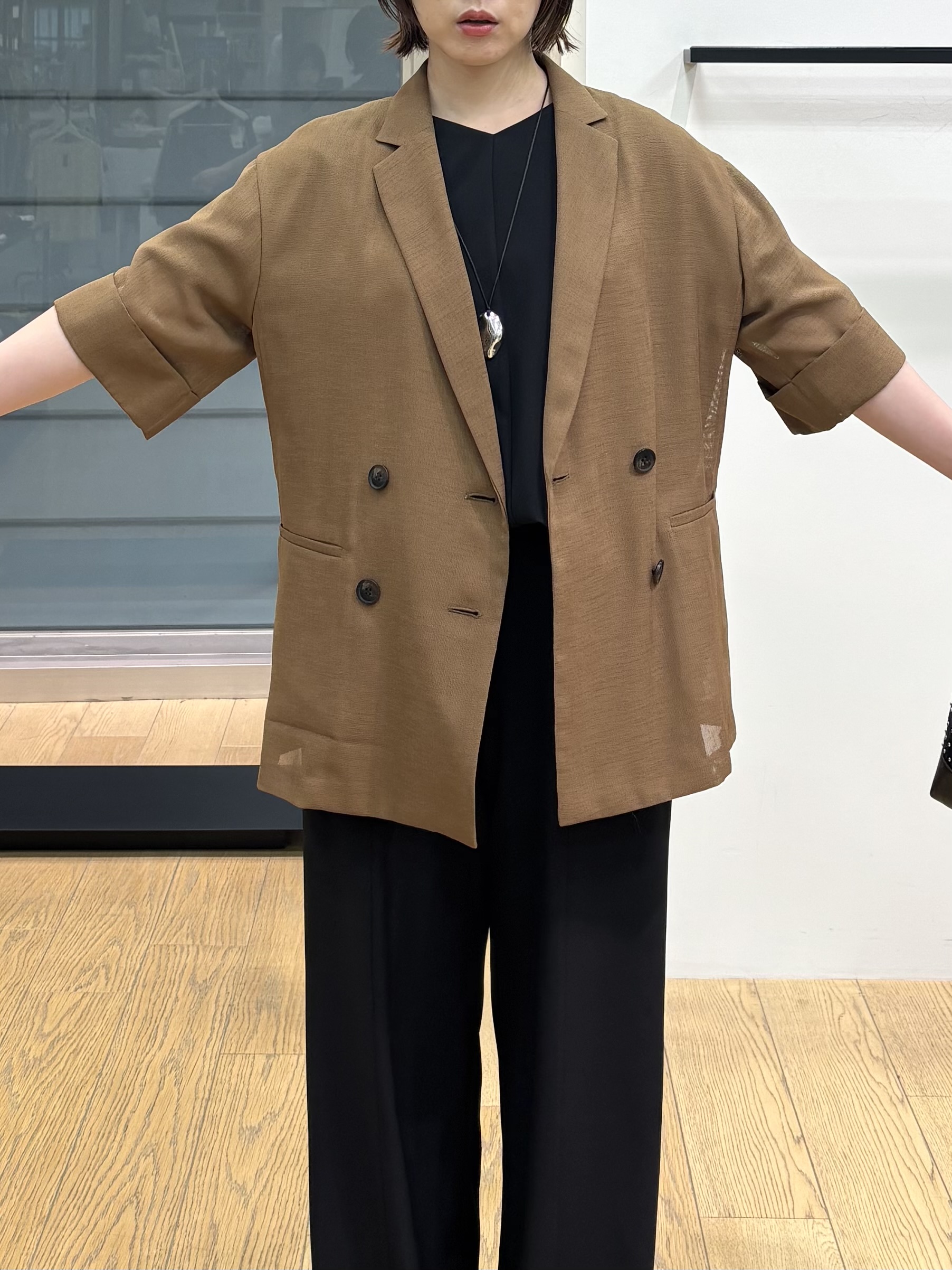 asamiさんの「INDIVI｜【着る日傘】ドルマントップス」を使ったコーディネート