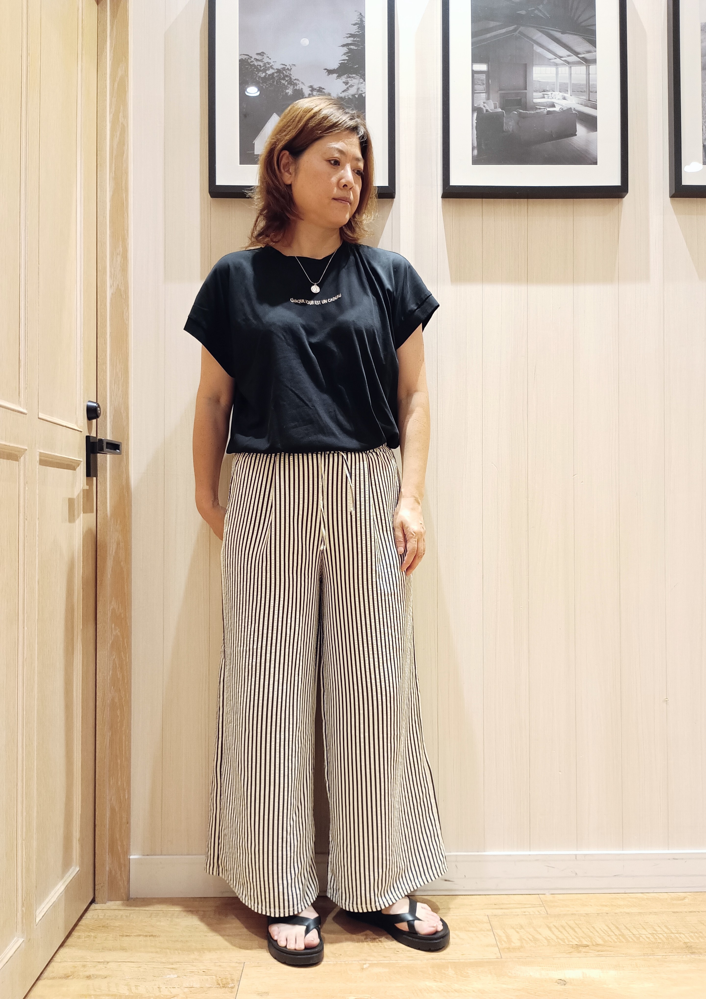 S☆mama さんの「SHOO･LA･RUE｜【ひんやり/UV/S-LL/洗濯機可】手の甲から首元まで隠れる 指穴つき ドルマンパーカー」を使ったコーディネート