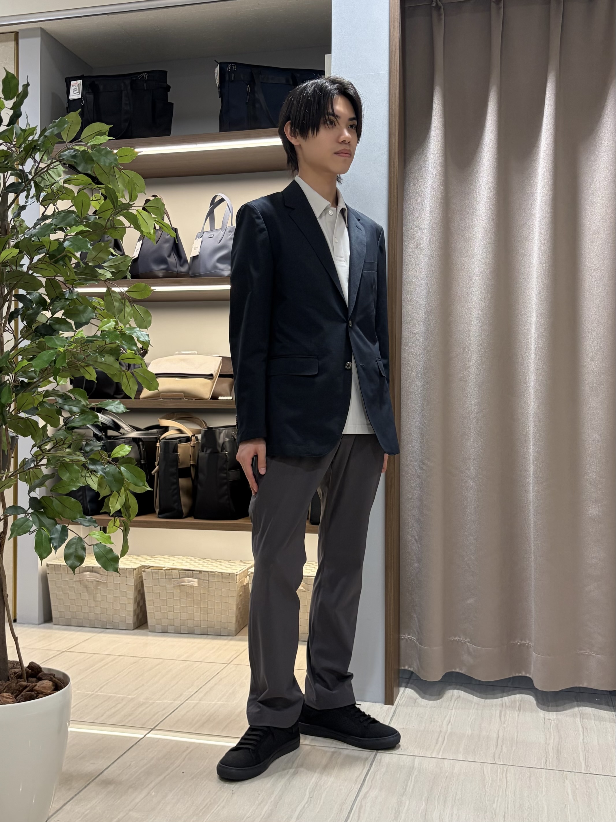 hiroさんの「TAKEO KIKUCHI｜【抗菌防臭】COOL DOTS（R）ドビープリント ジャケット」を使ったコーディネート