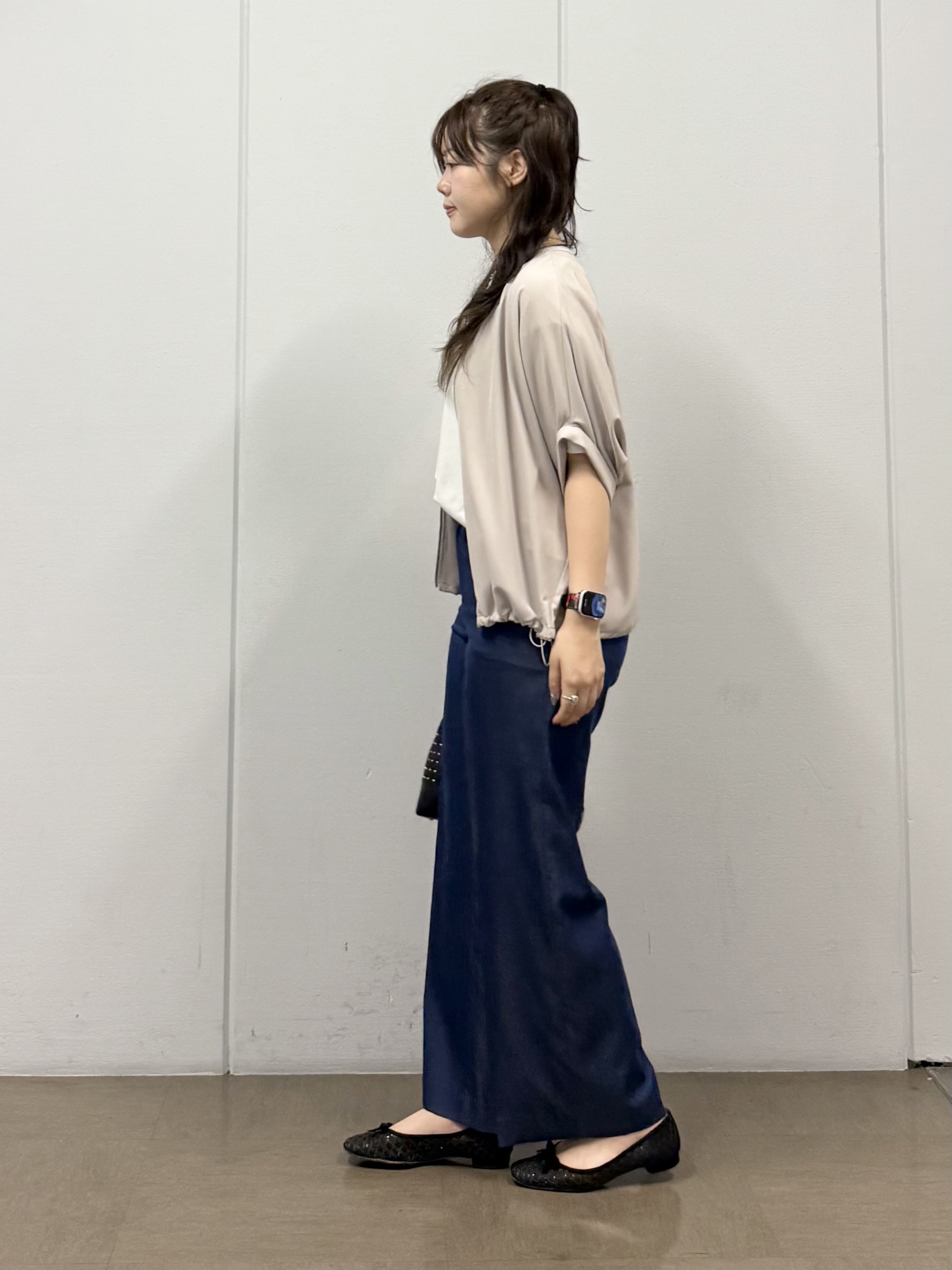 mizukiさんの「INDIVI｜【UVケア／選べるグラフィック】スムースジャージTシャツ」を使ったコーディネート