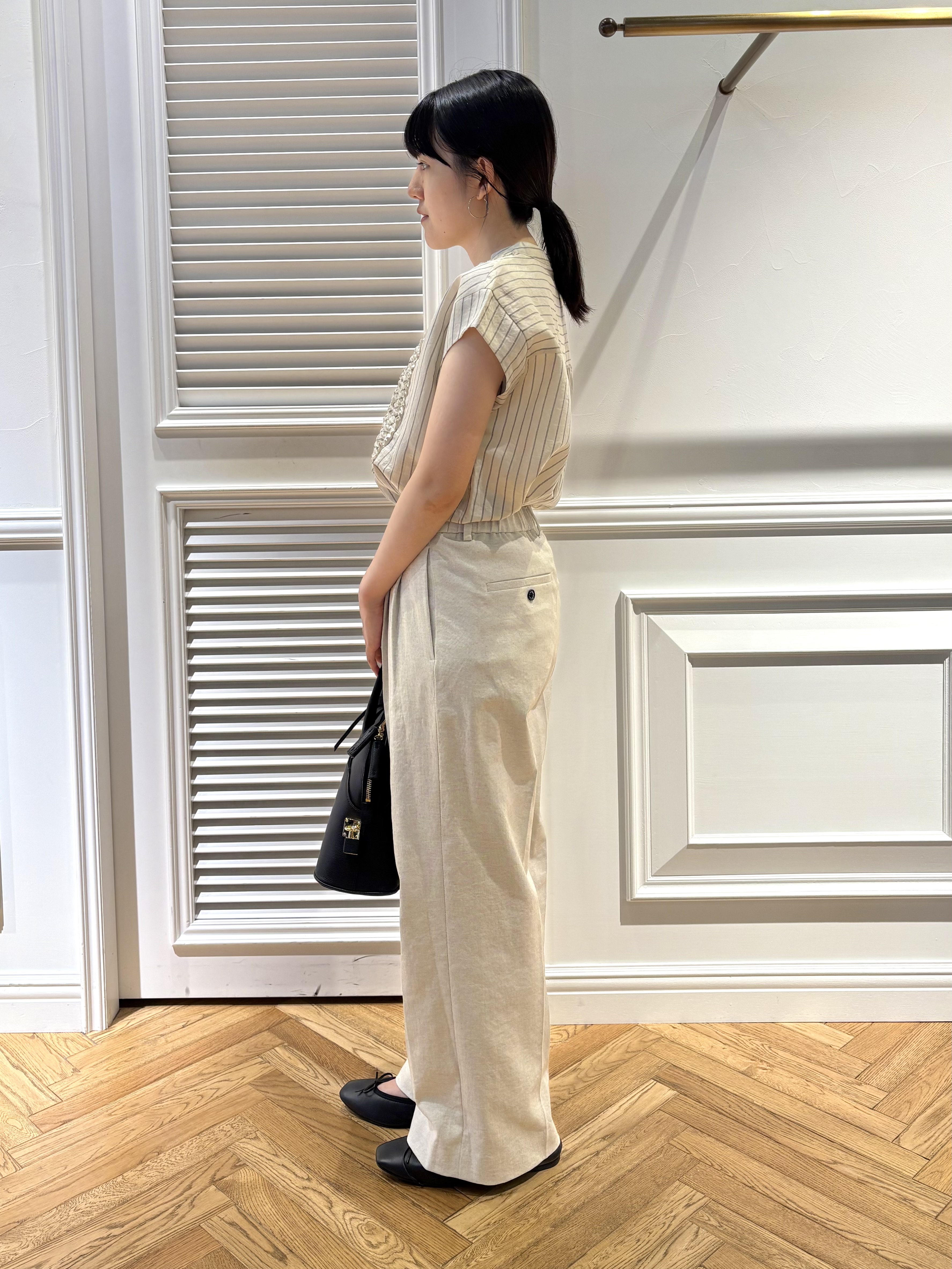 cocoさんの「DRESSTERIOR｜ストライプフレンチスリーブフリルブラウス」を使ったコーディネート